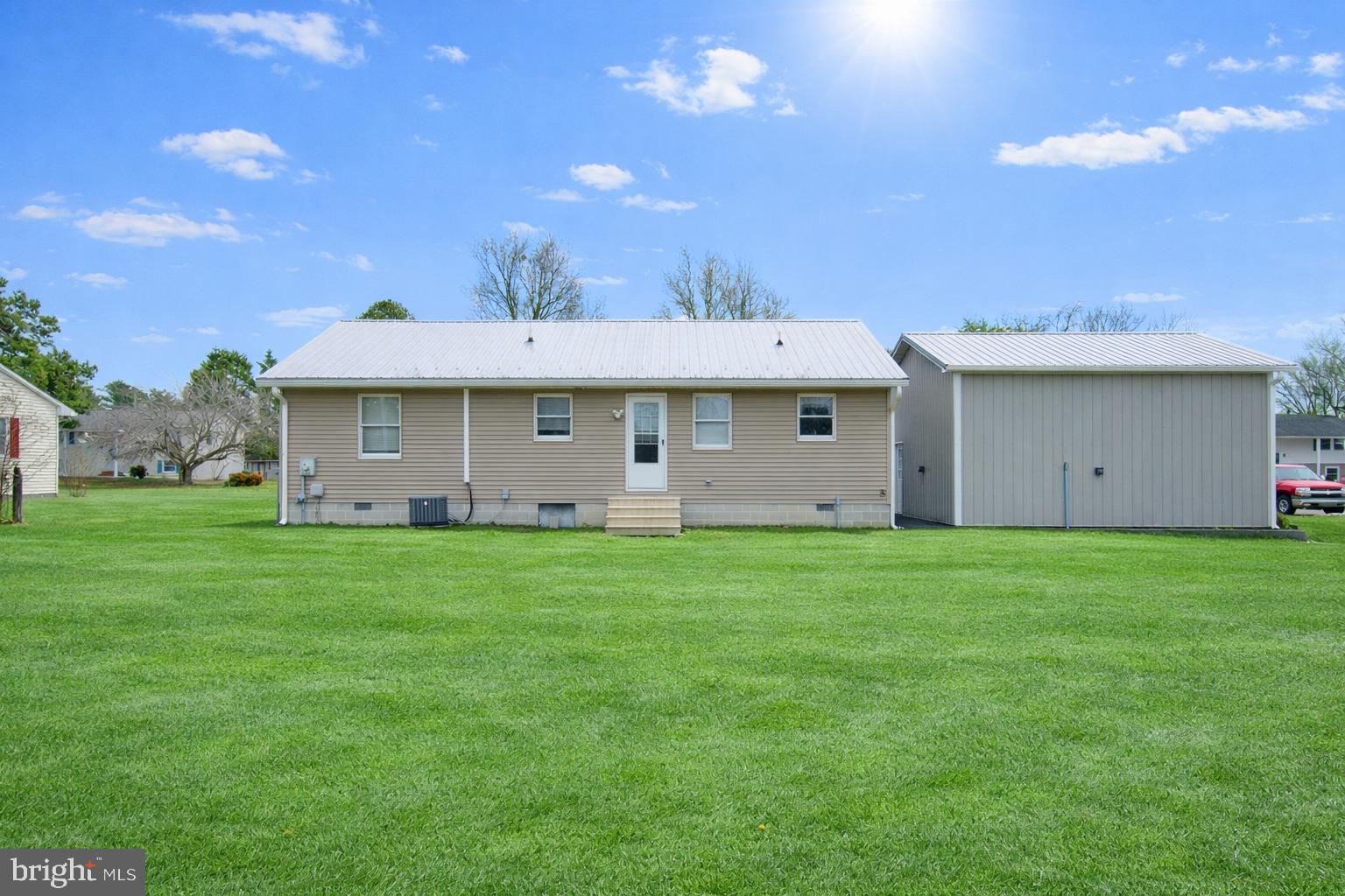 611 EVANS DRIVE