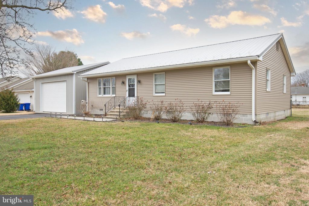 Photo of 611 Evans Drive, MILFORD, DE 19963 (MLS # DESU2103520)