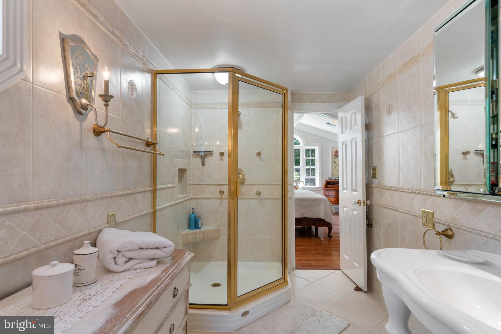 GAILA WOODS - Residential