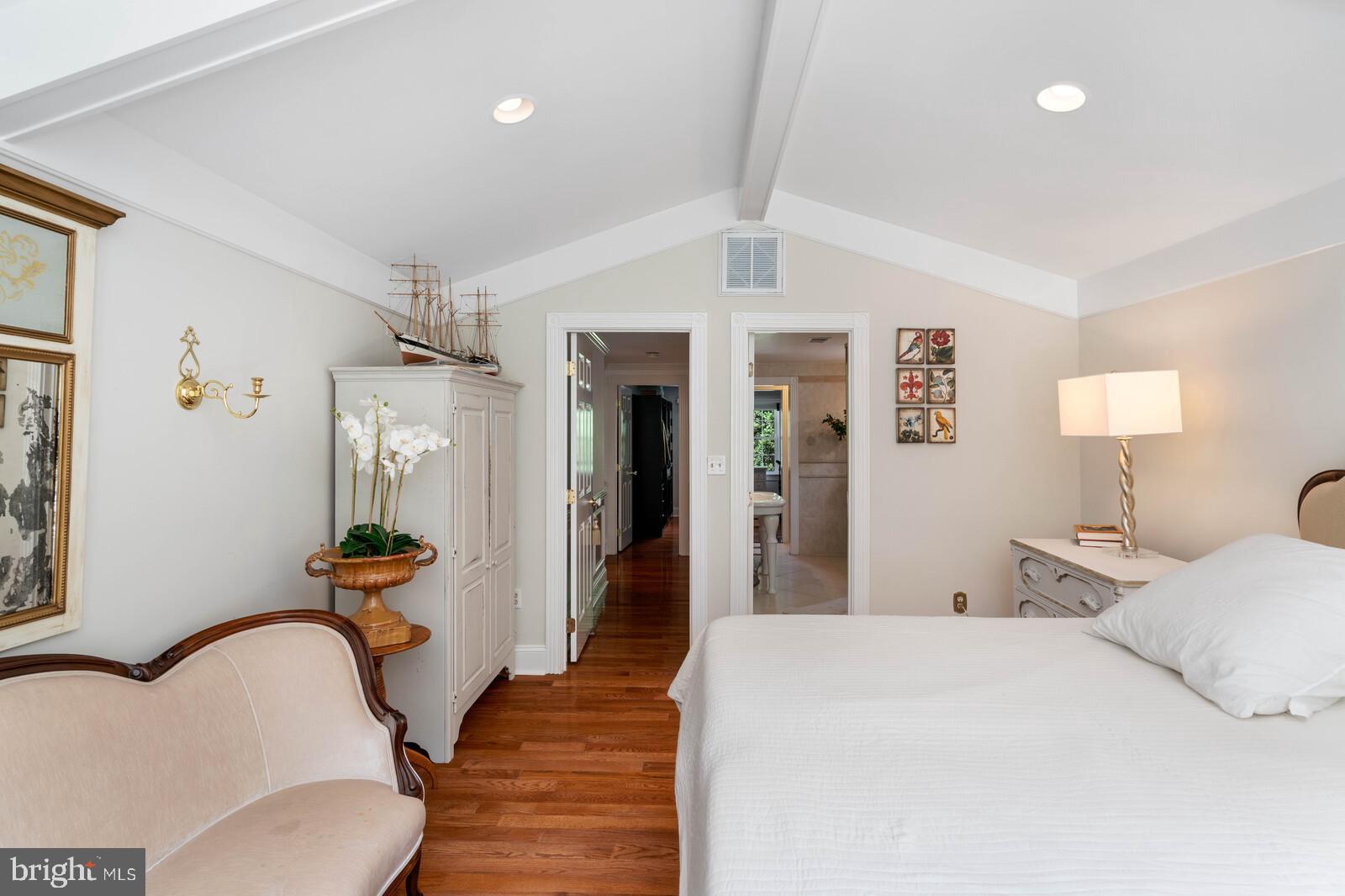 GAILA WOODS - Residential