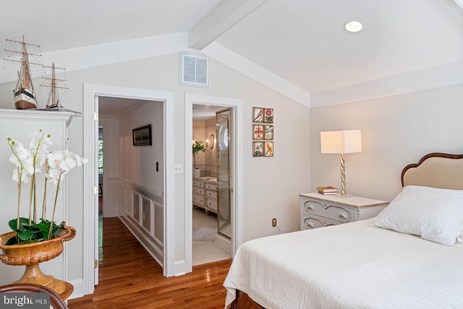 GAILA WOODS - Residential