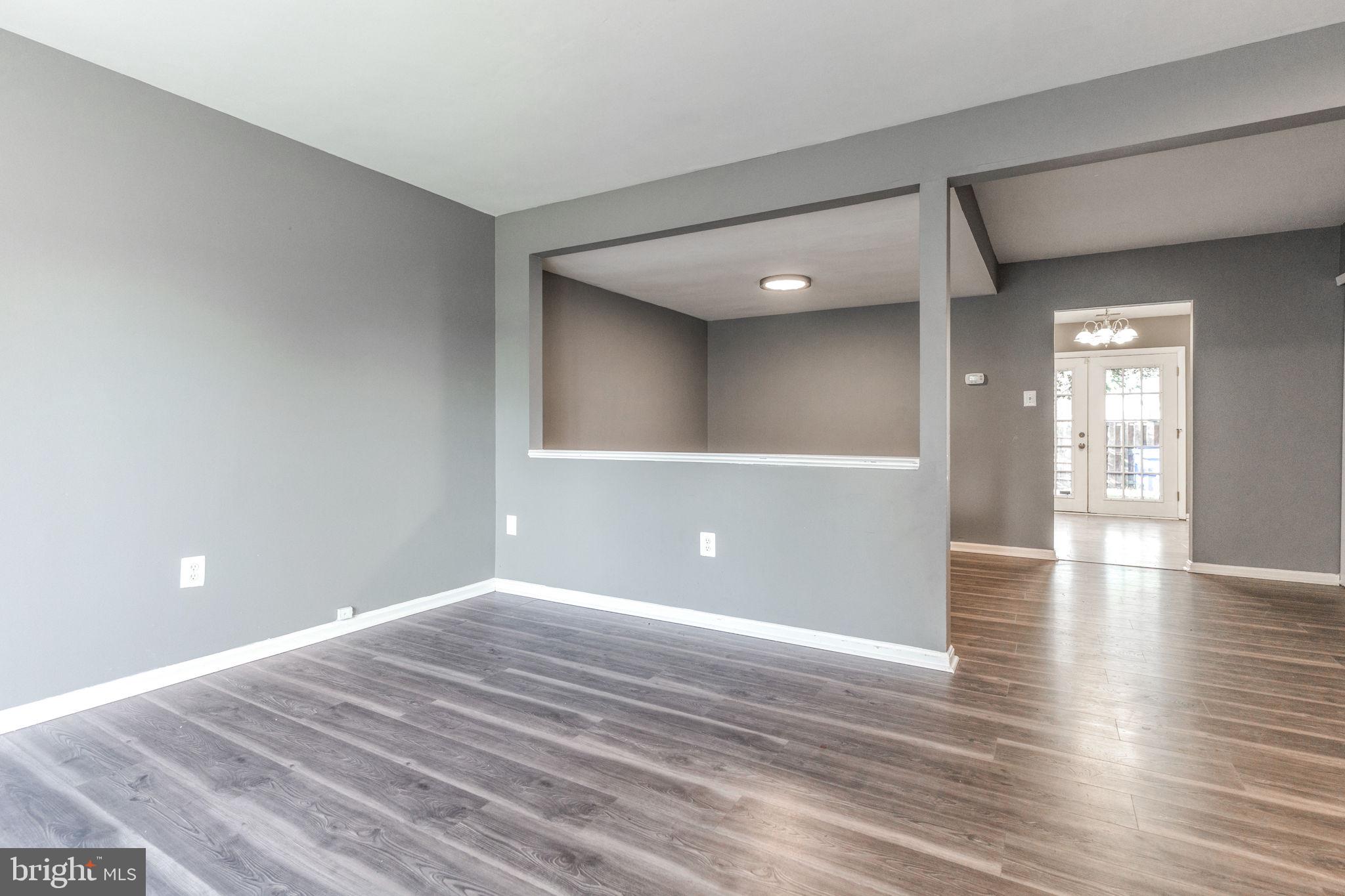 ST CHARLES SUB - HAMPSHIRE - Residential Lease