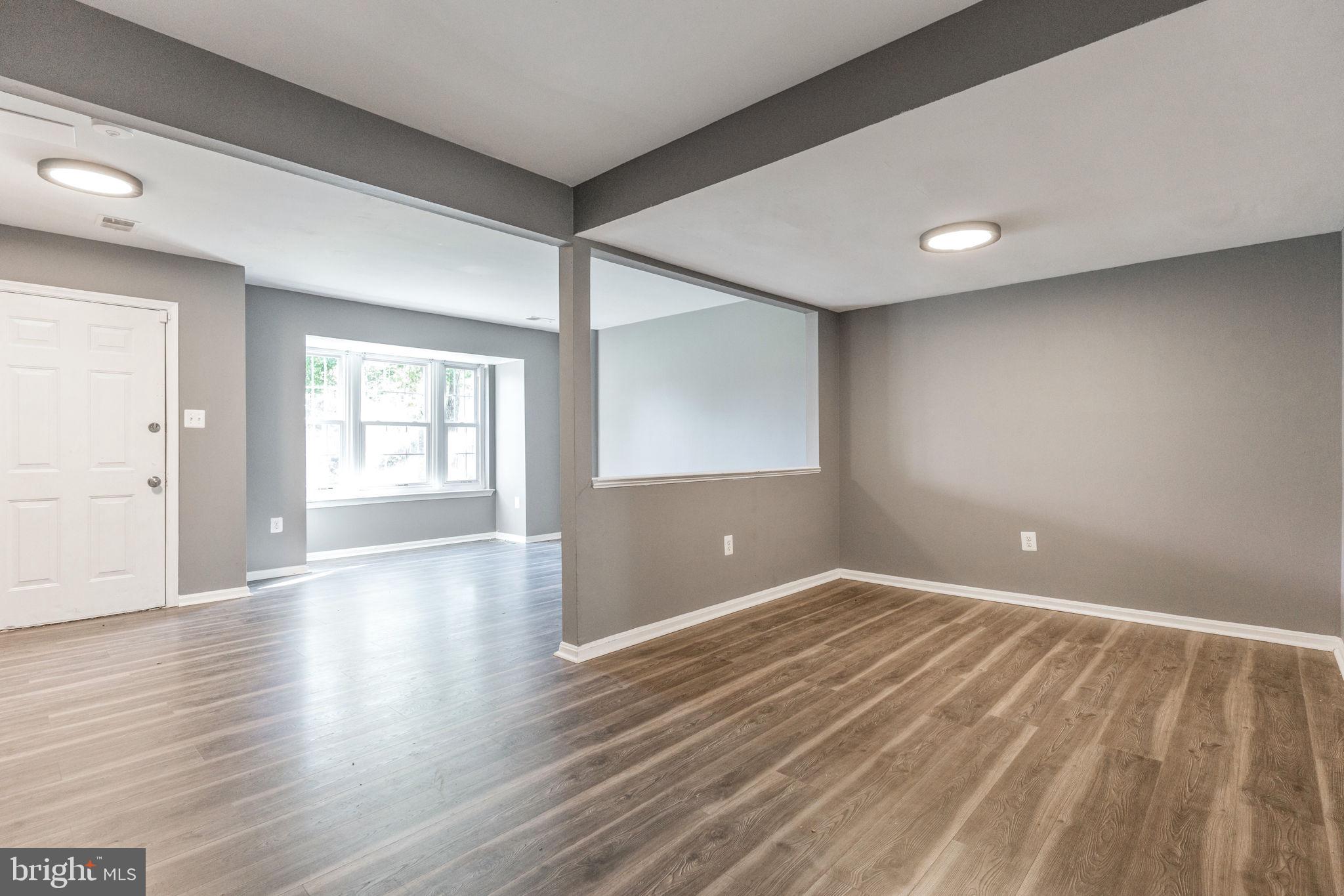 ST CHARLES SUB - HAMPSHIRE - Residential Lease