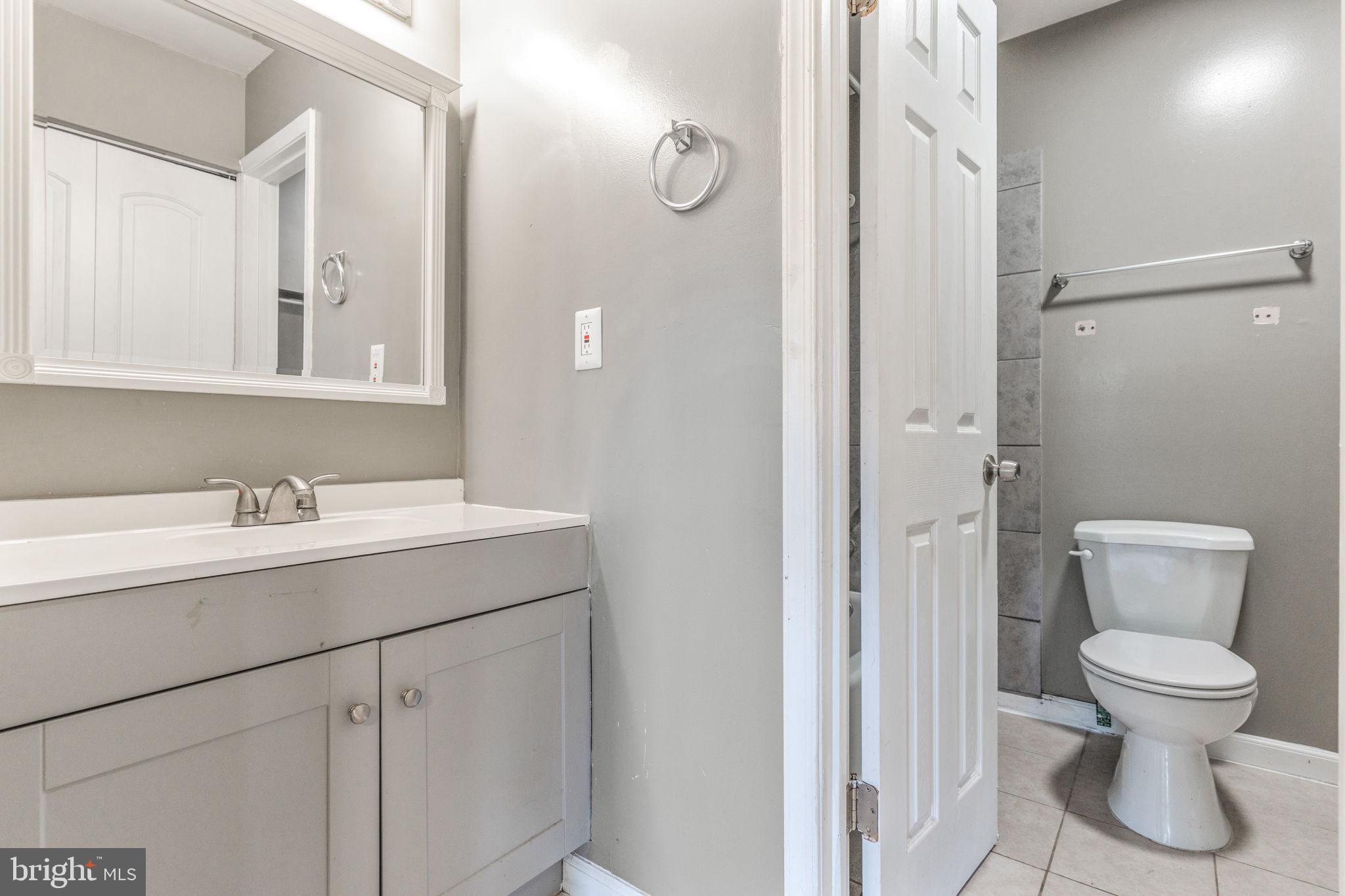 ST CHARLES SUB - HAMPSHIRE - Residential Lease