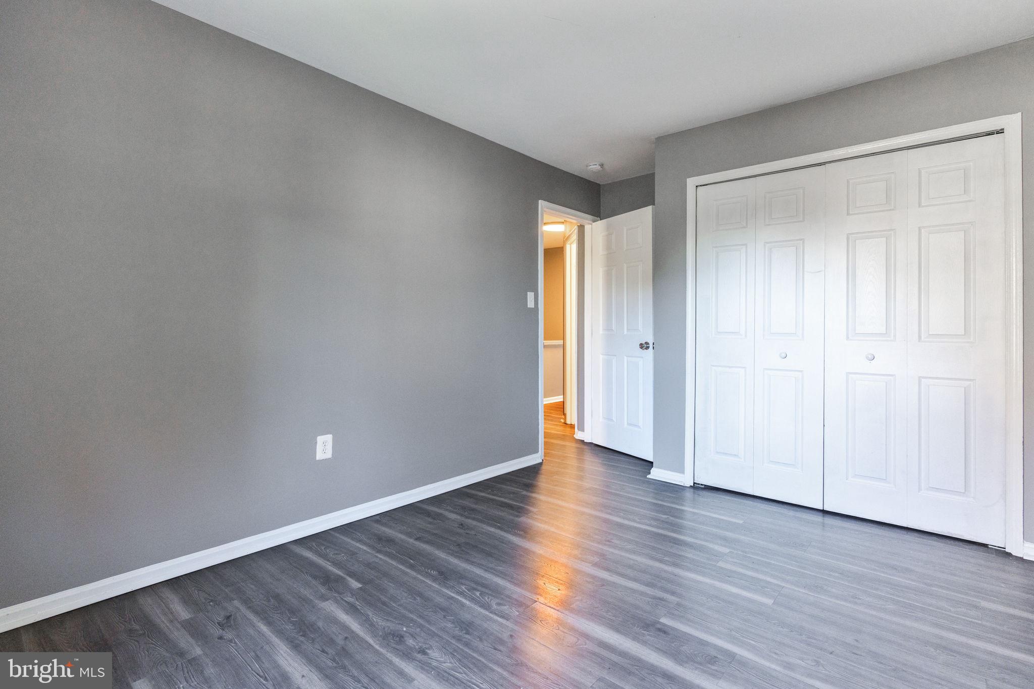 ST CHARLES SUB - HAMPSHIRE - Residential Lease