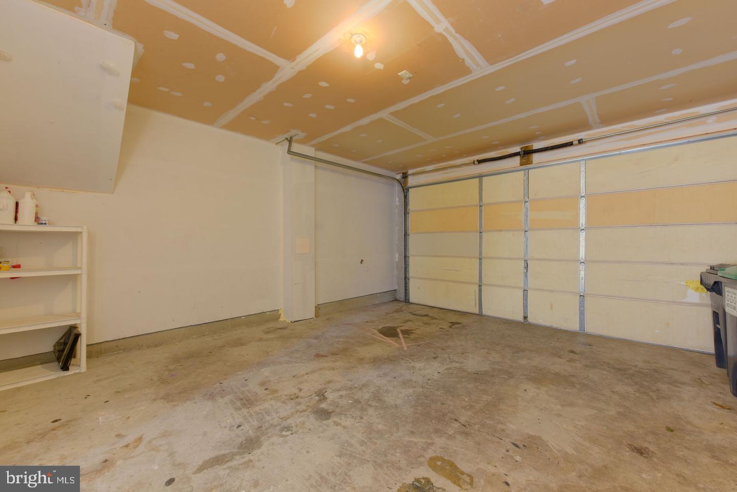 WOODSTREAM - Residential Lease