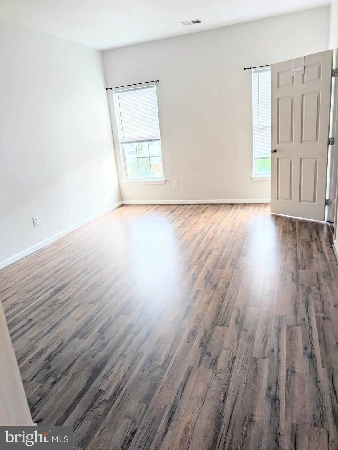 WOODSTREAM - Residential Lease