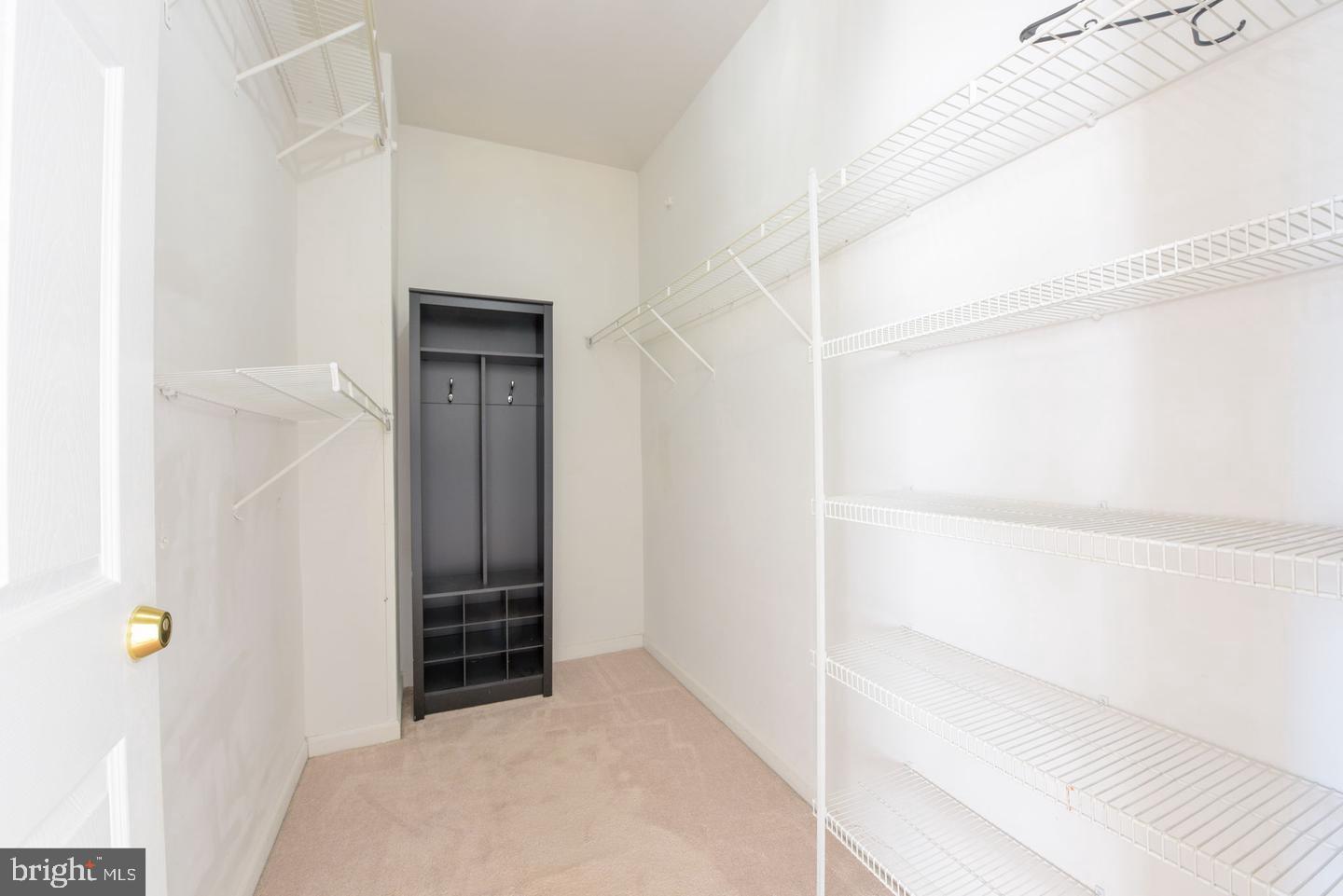 WOODSTREAM - Residential Lease