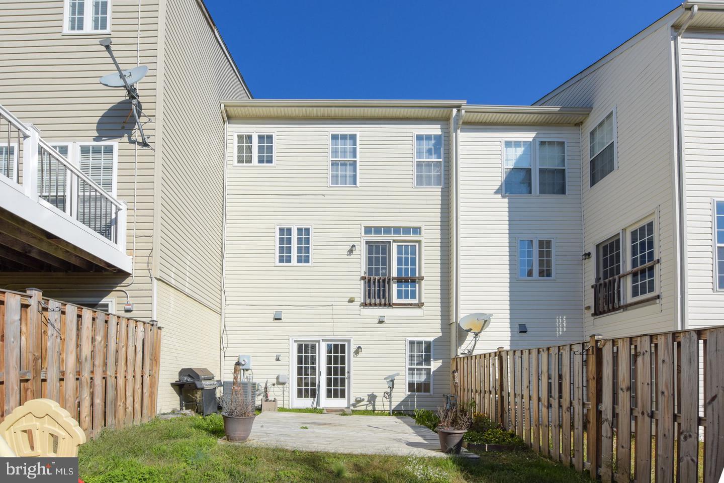 WOODSTREAM - Residential Lease