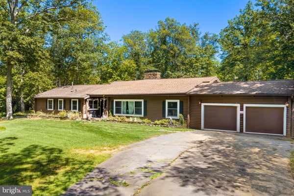 6157 WILSON RD, MARSHALL, VA 20115 - Image 5eee7349e2348f1fc2b1cabc5e2d65e0/1494643771