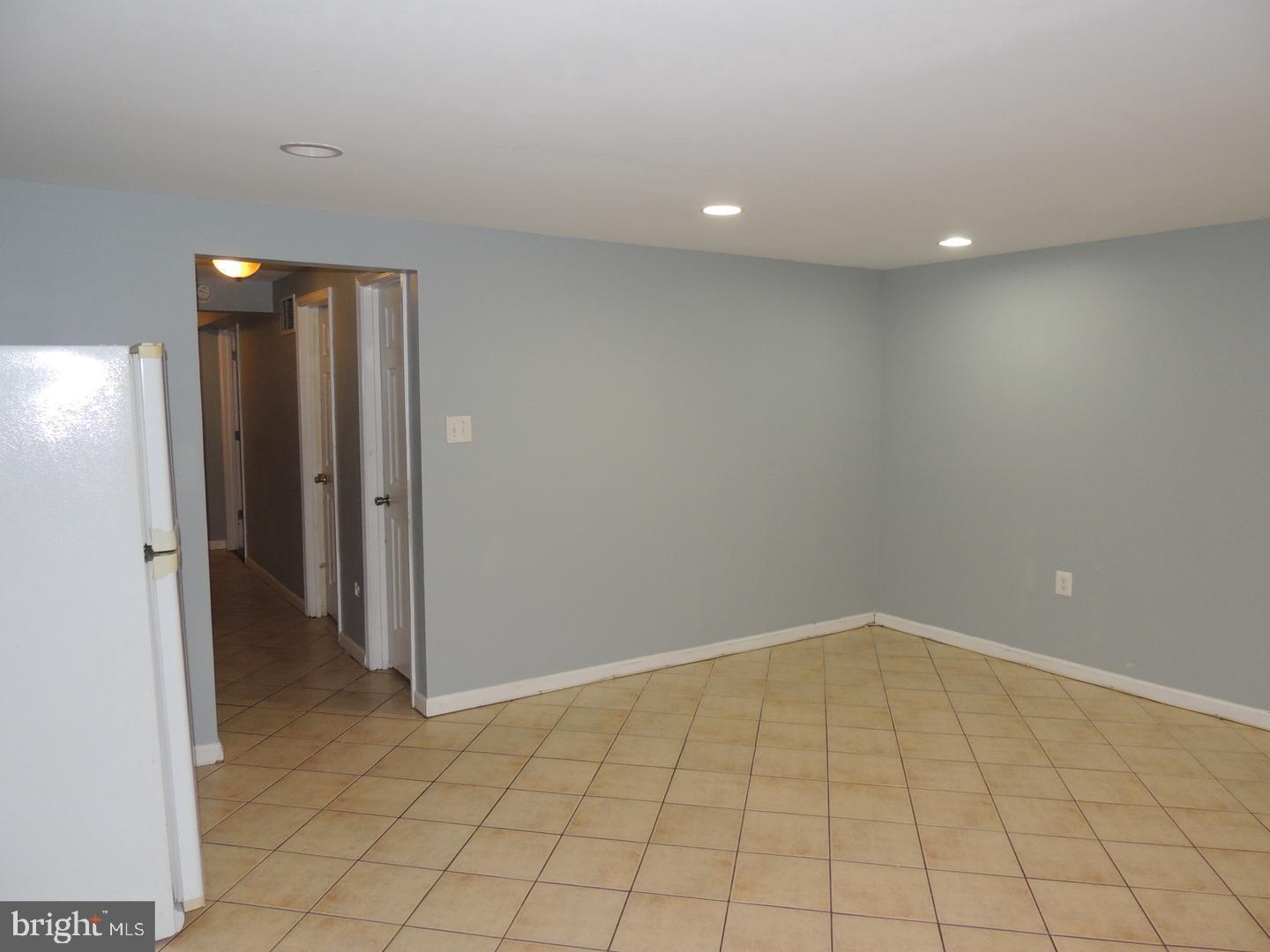 VILLAGE GATE - Residential Lease