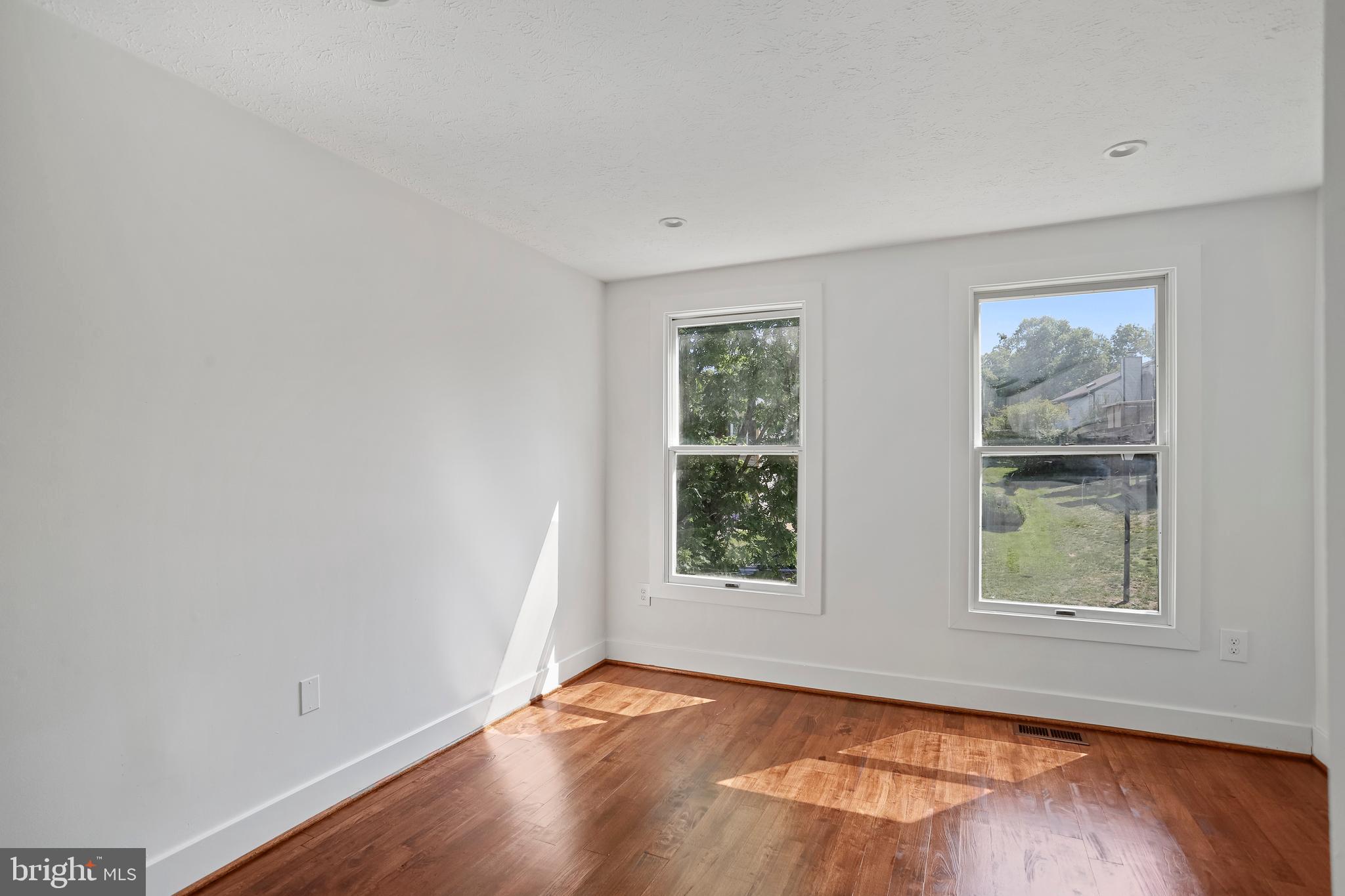 TANGLEWOOD - Residential