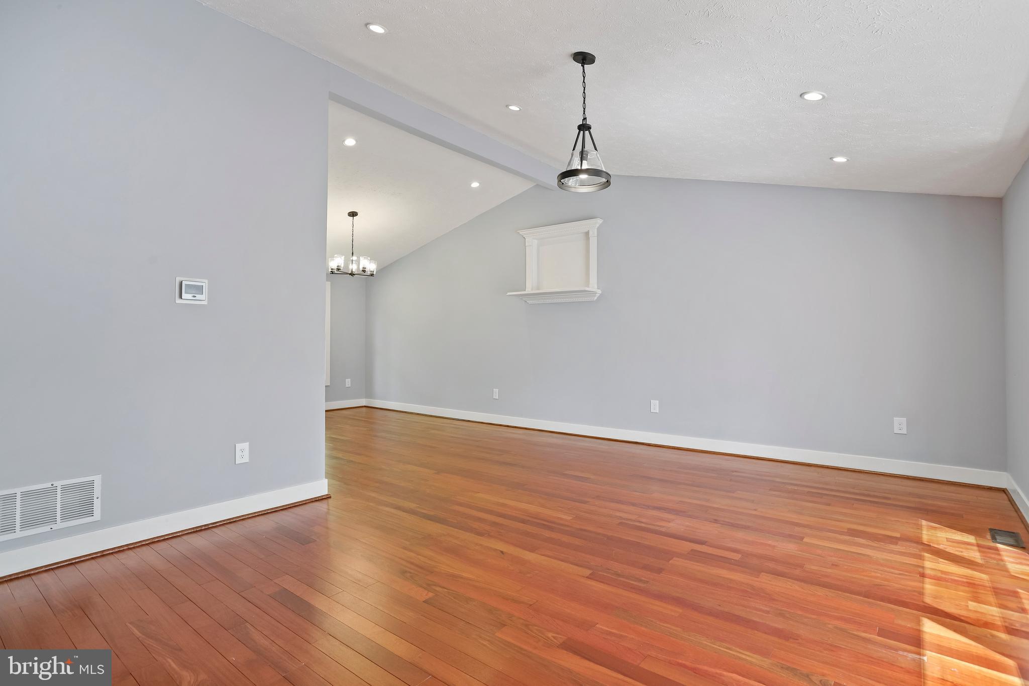TANGLEWOOD - Residential