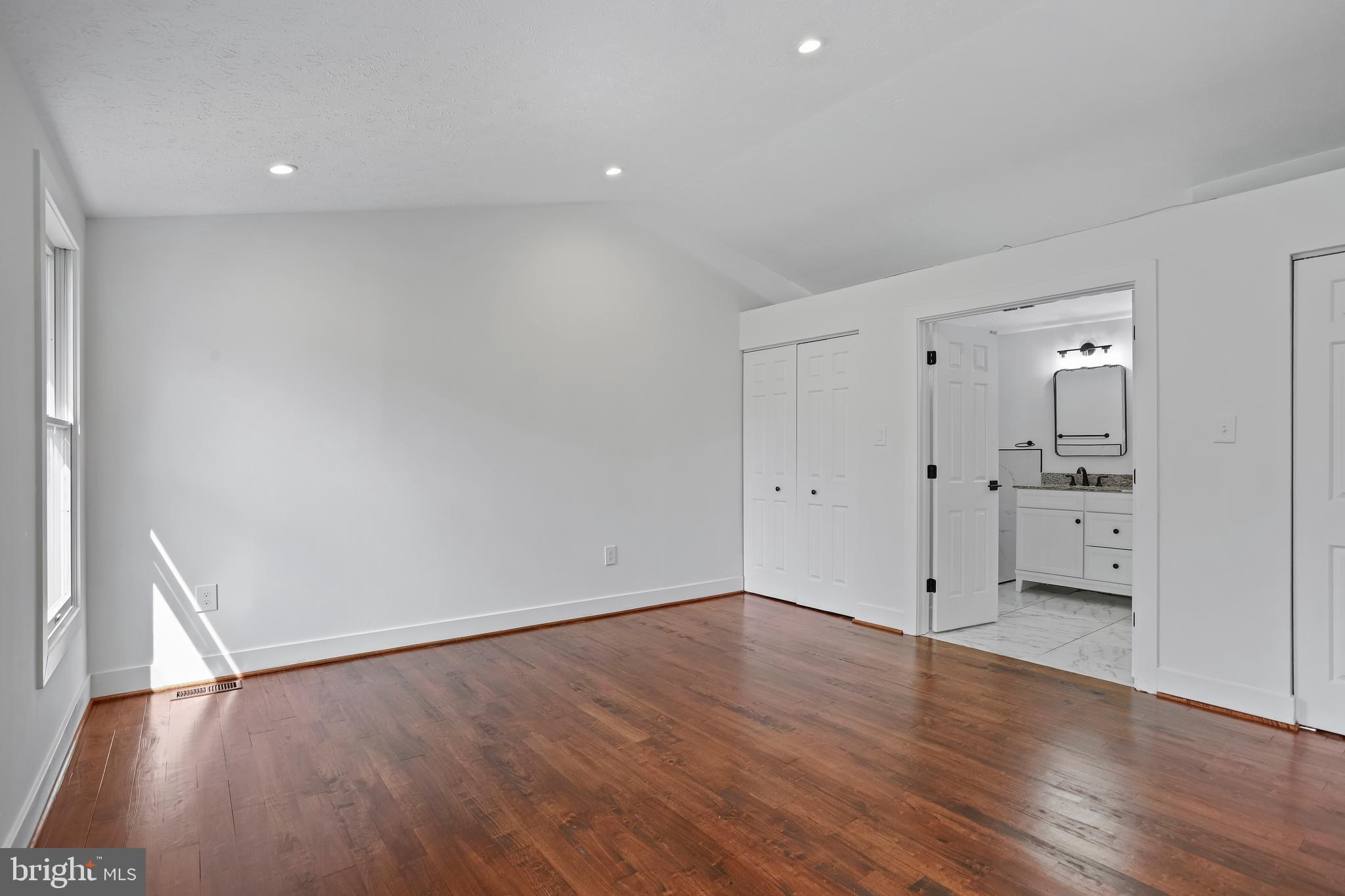 TANGLEWOOD - Residential