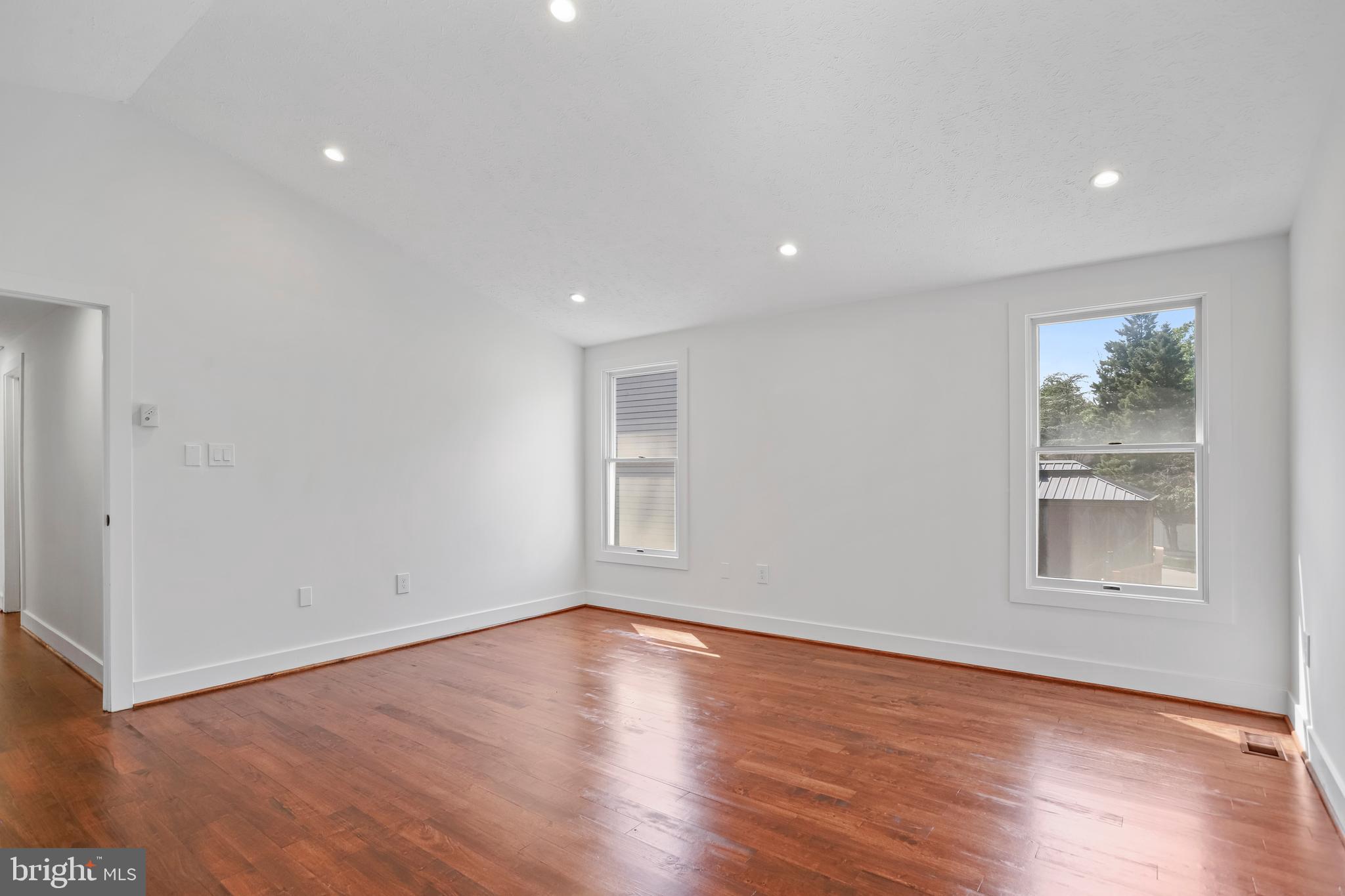 TANGLEWOOD - Residential