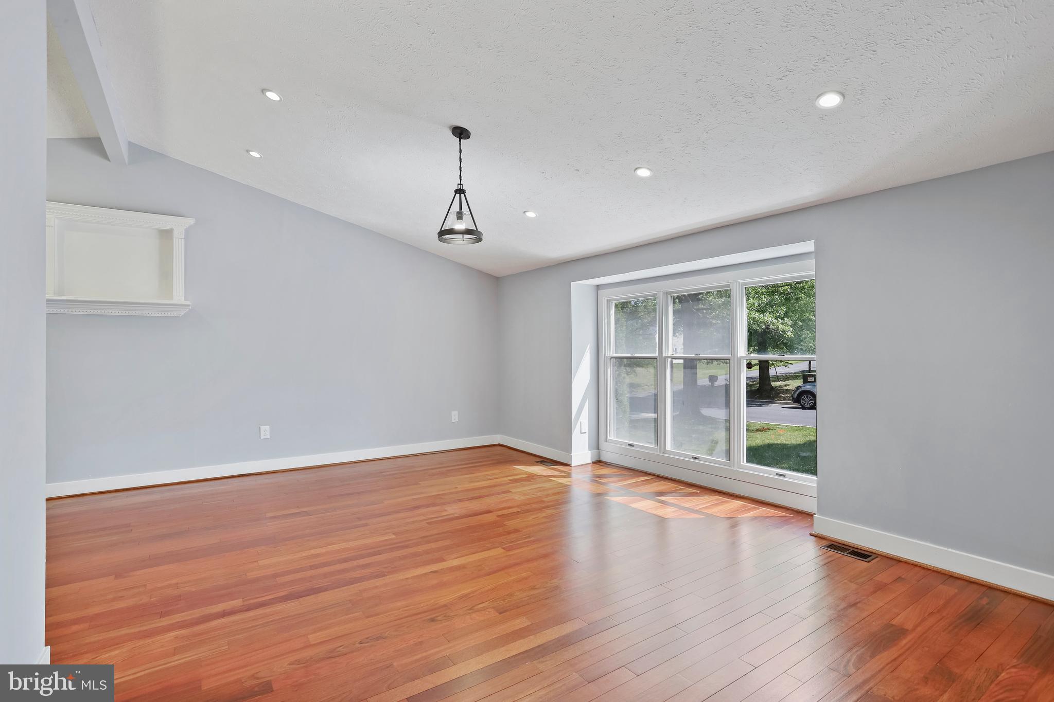 TANGLEWOOD - Residential