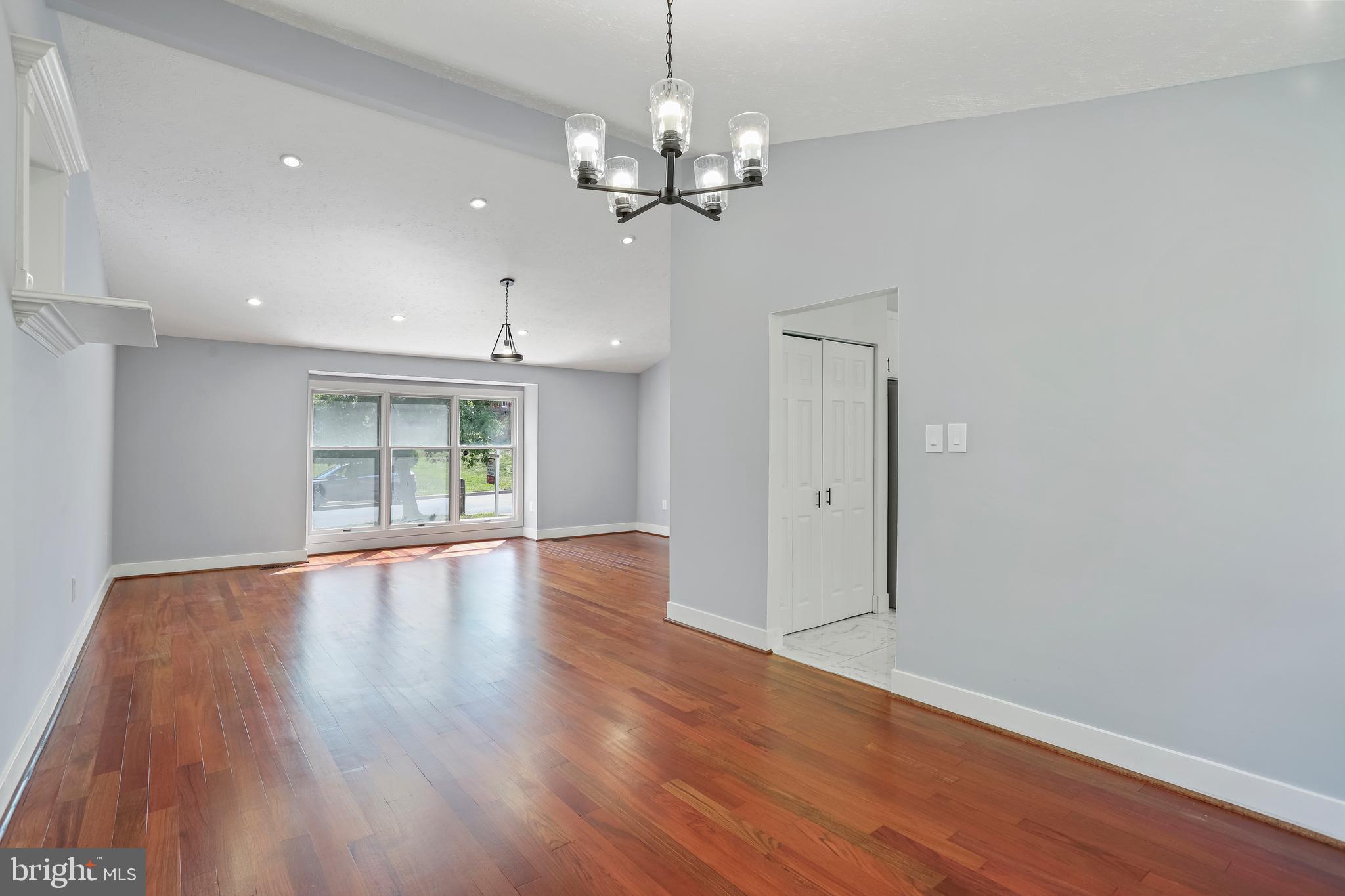TANGLEWOOD - Residential