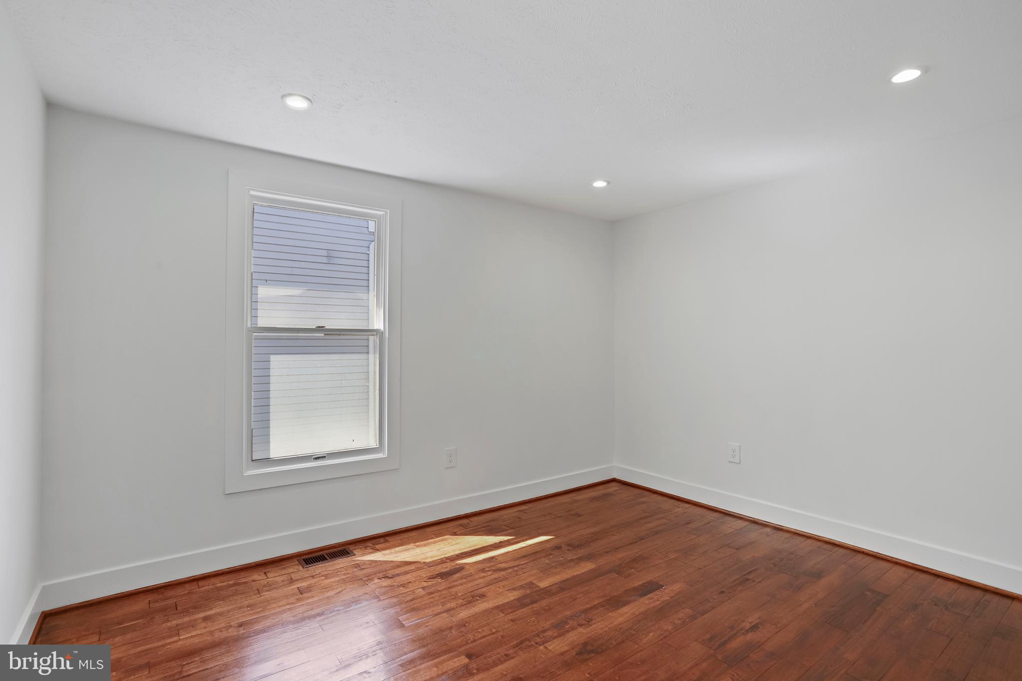 TANGLEWOOD - Residential