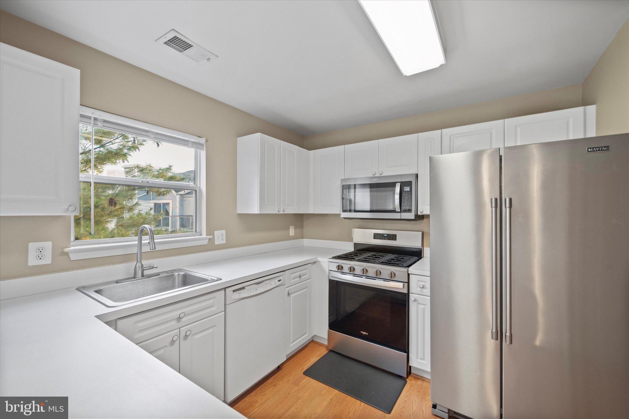 44092 NATALIE TERRACE 302