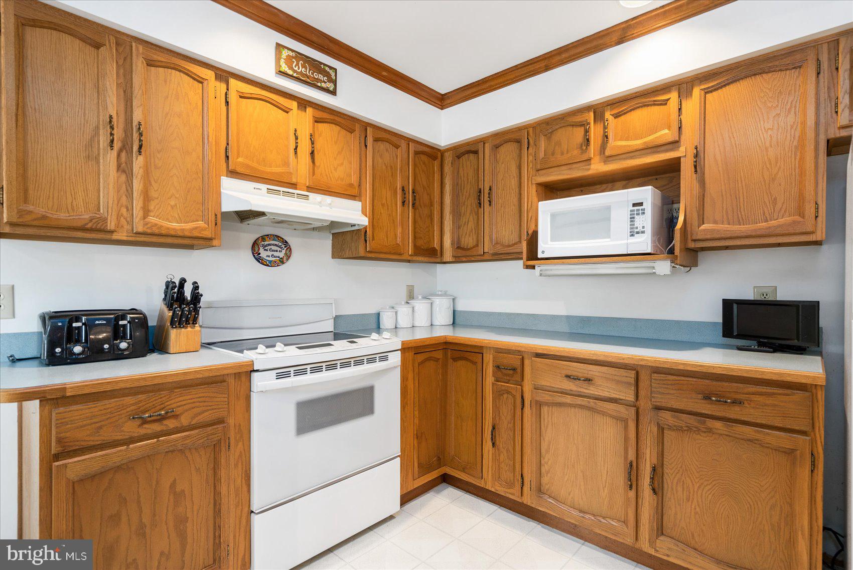 PERRY HALL VILLAGE - Residential