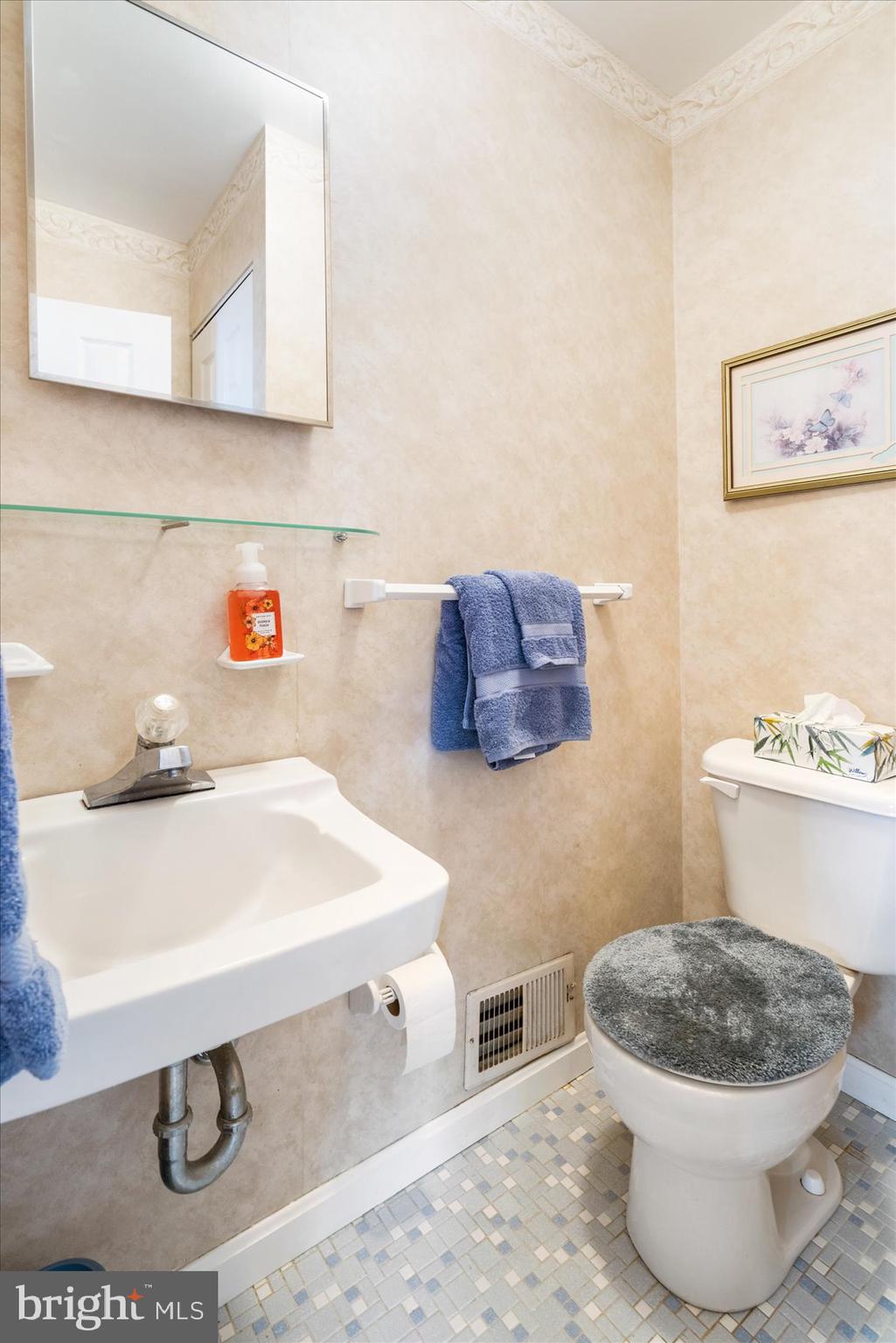 PERRY HALL VILLAGE - Residential