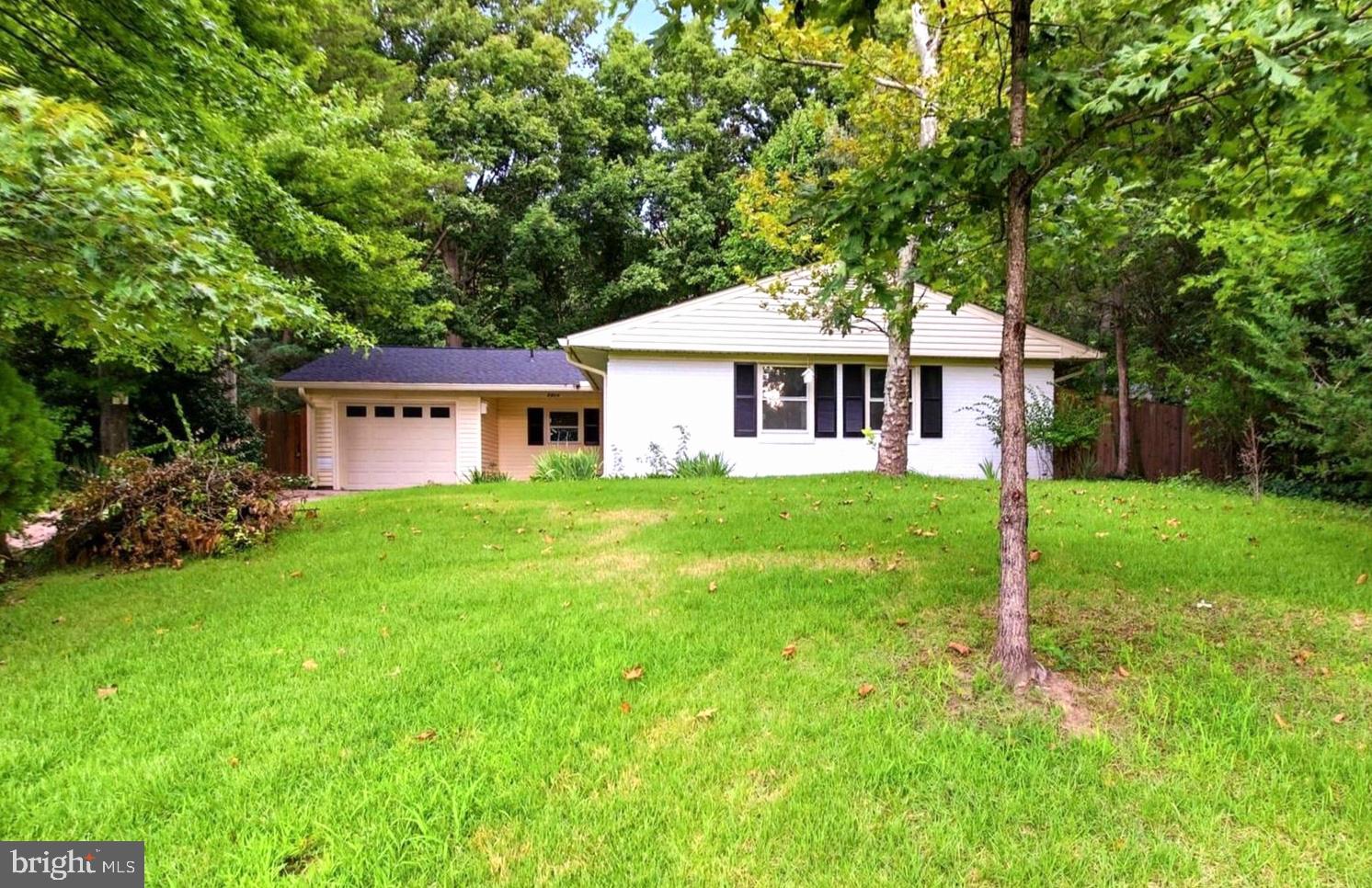 8804 STRAUSE COURT