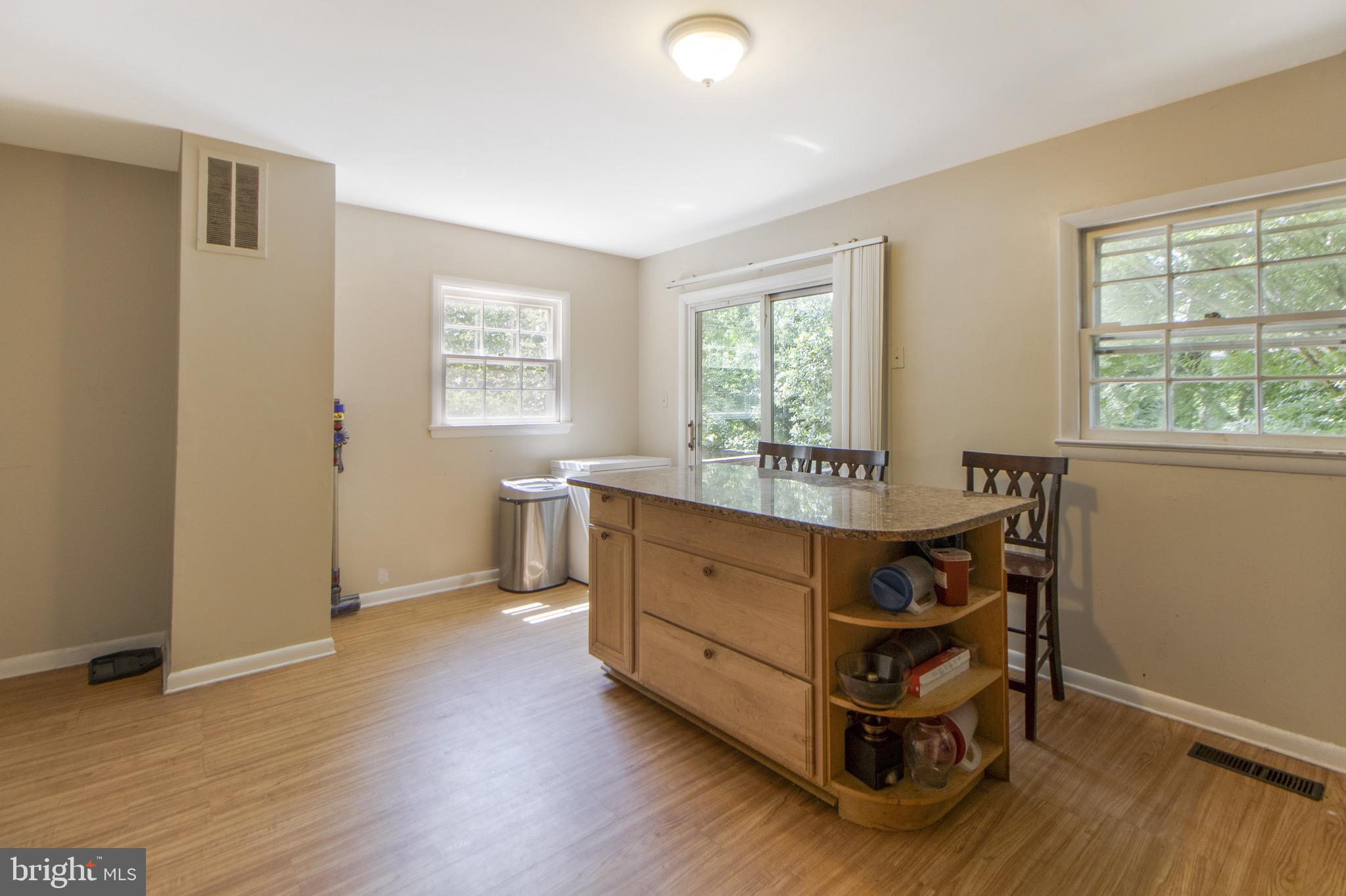 PICKWICK VILLAGE - Residential