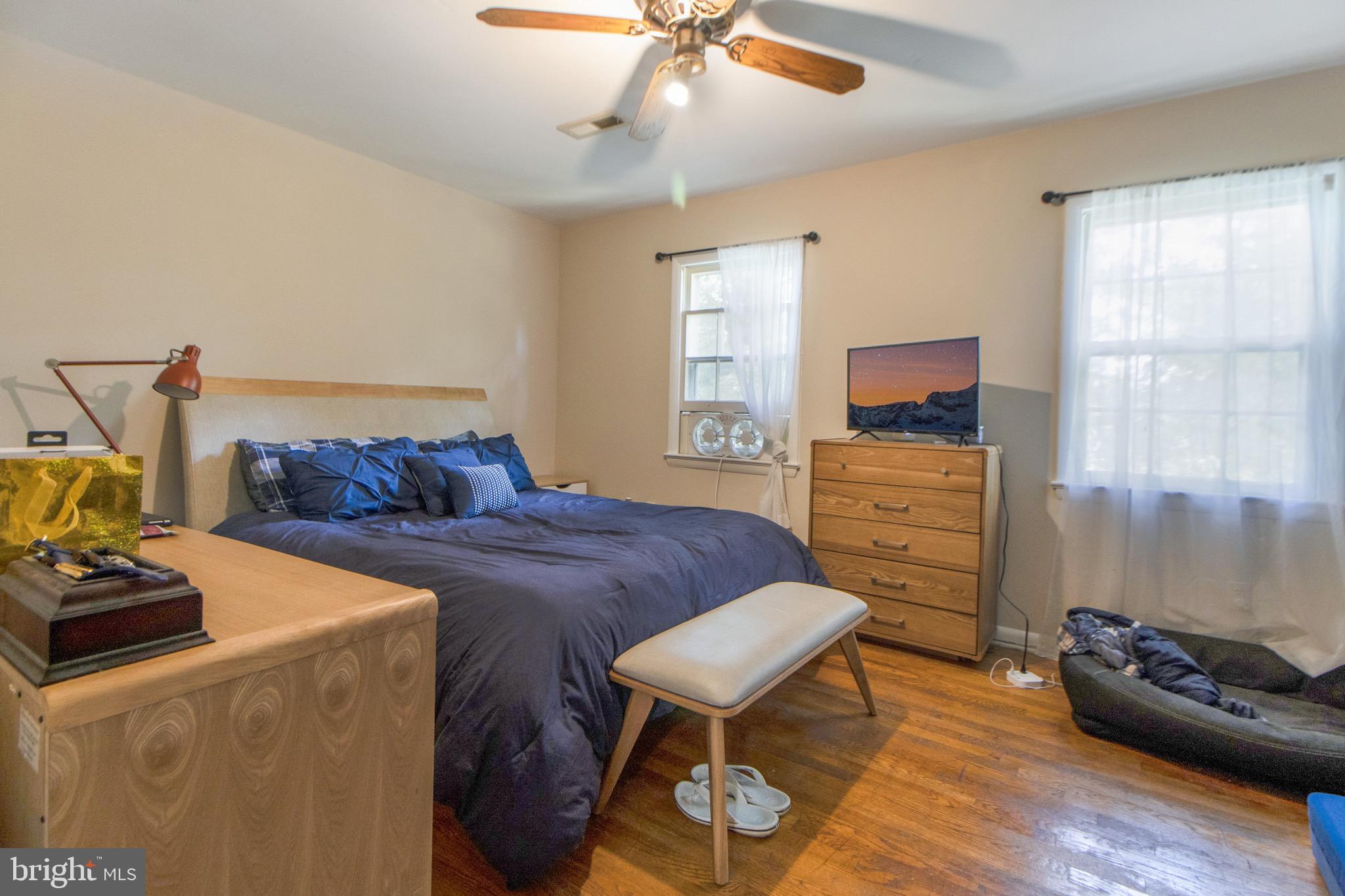 PICKWICK VILLAGE - Residential