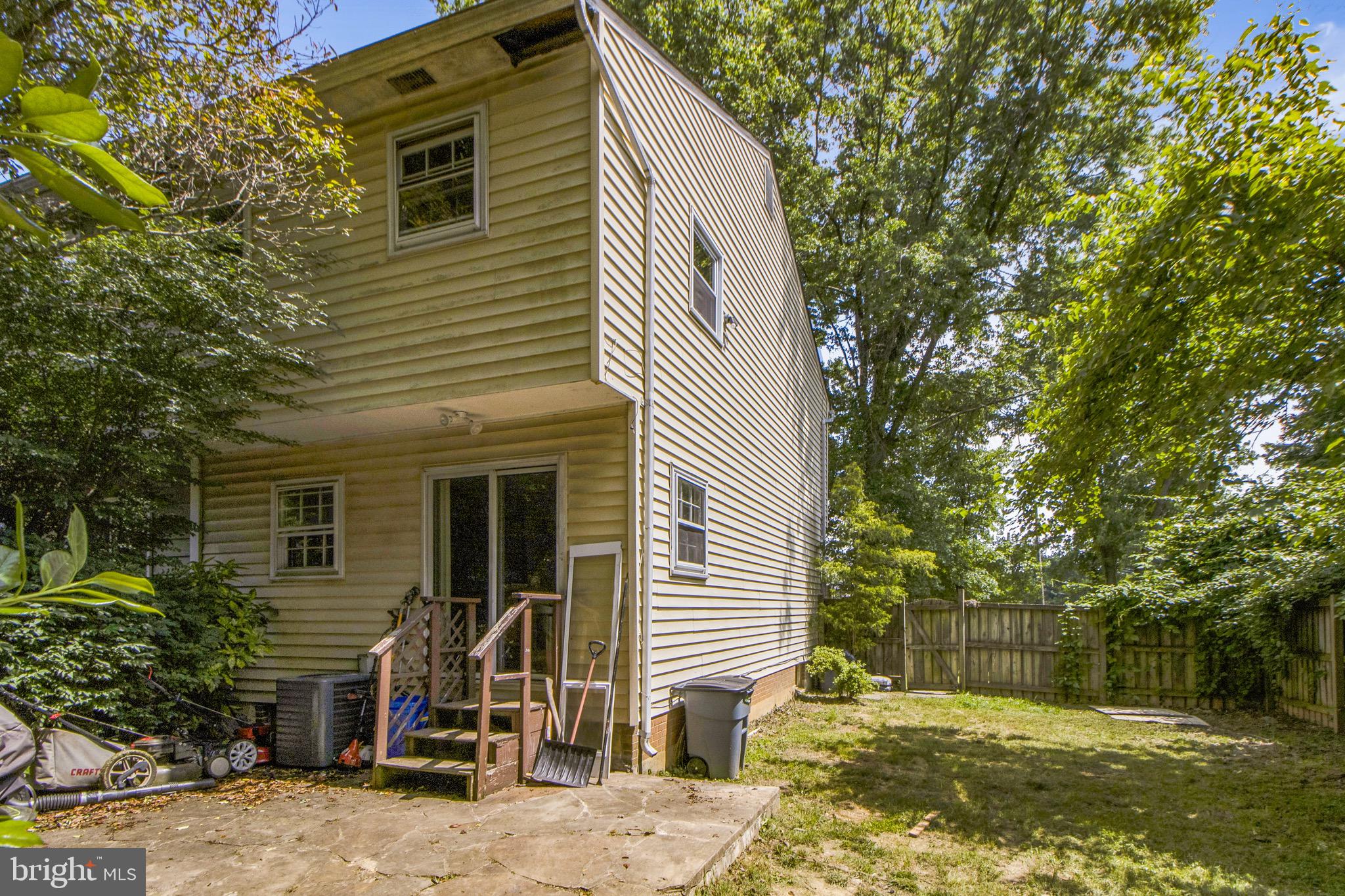 PICKWICK VILLAGE - Residential