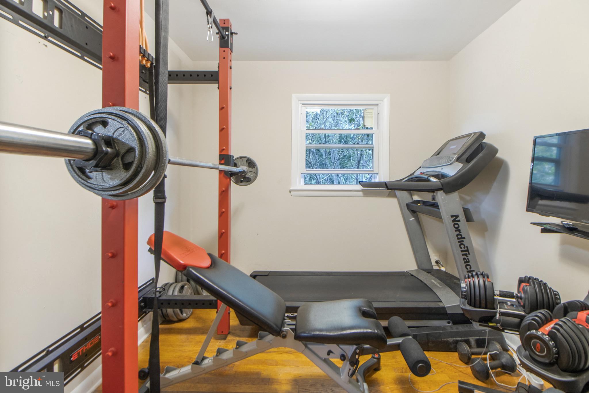 PICKWICK VILLAGE - Residential