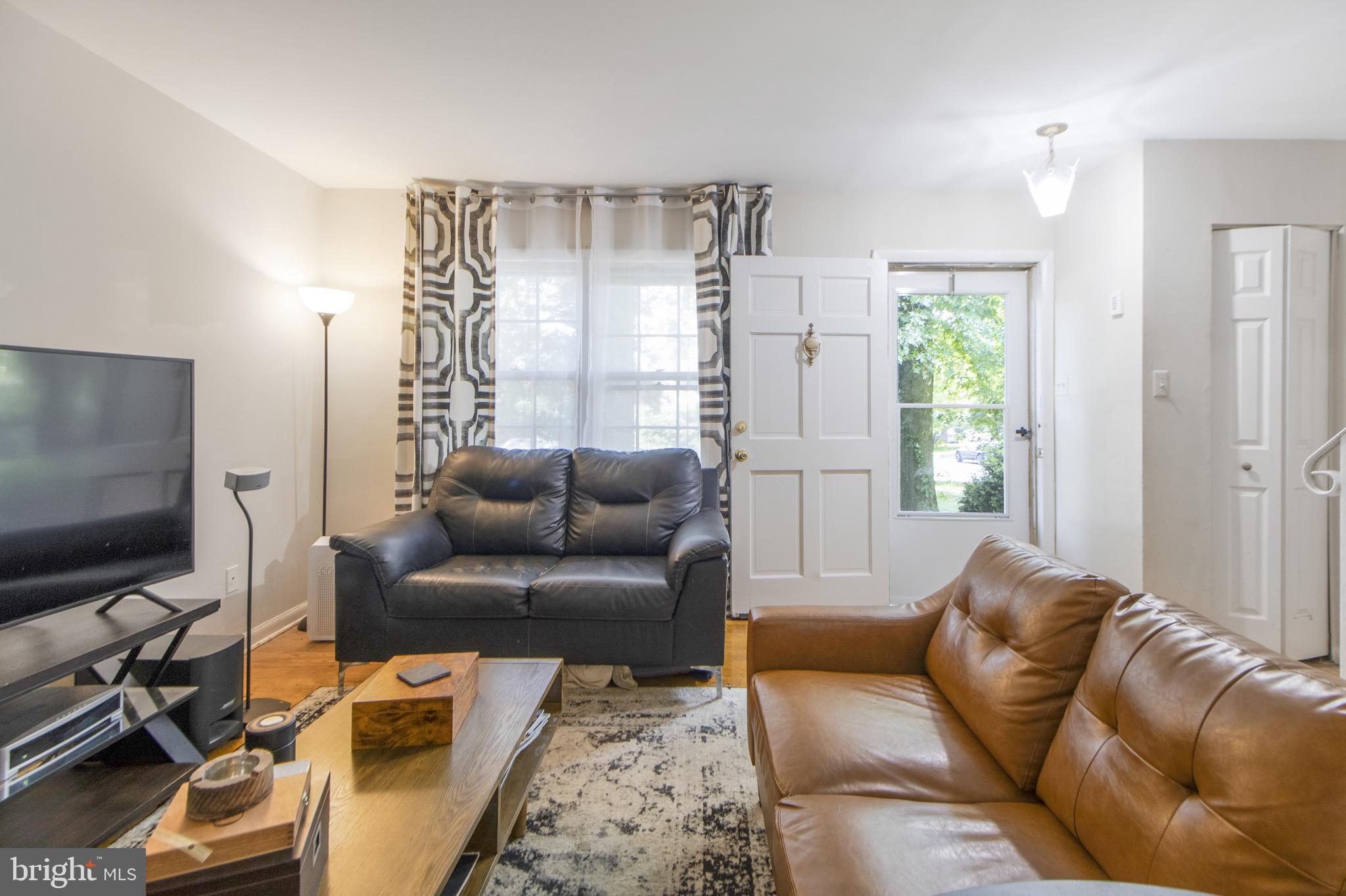 PICKWICK VILLAGE - Residential