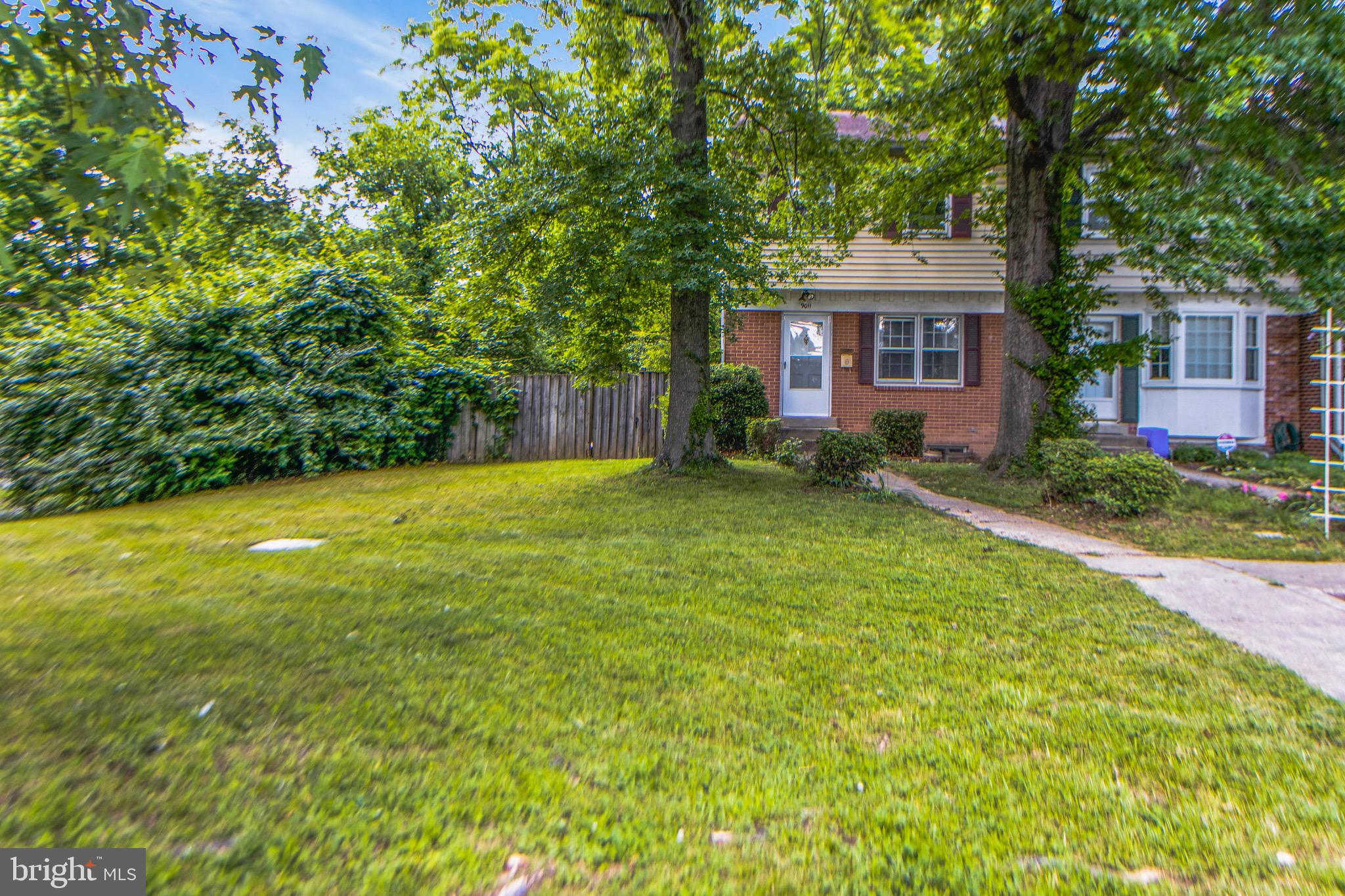 PICKWICK VILLAGE - Residential