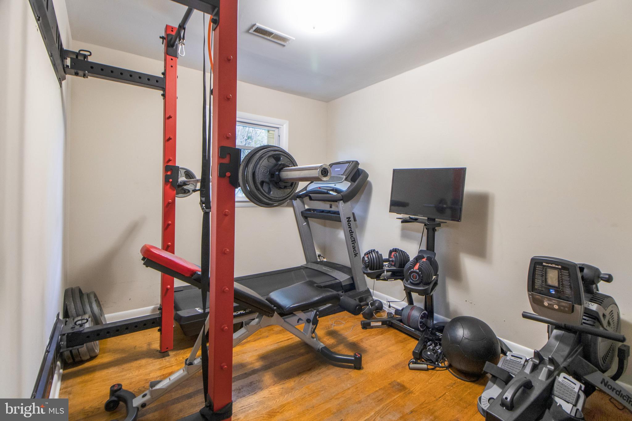 PICKWICK VILLAGE - Residential