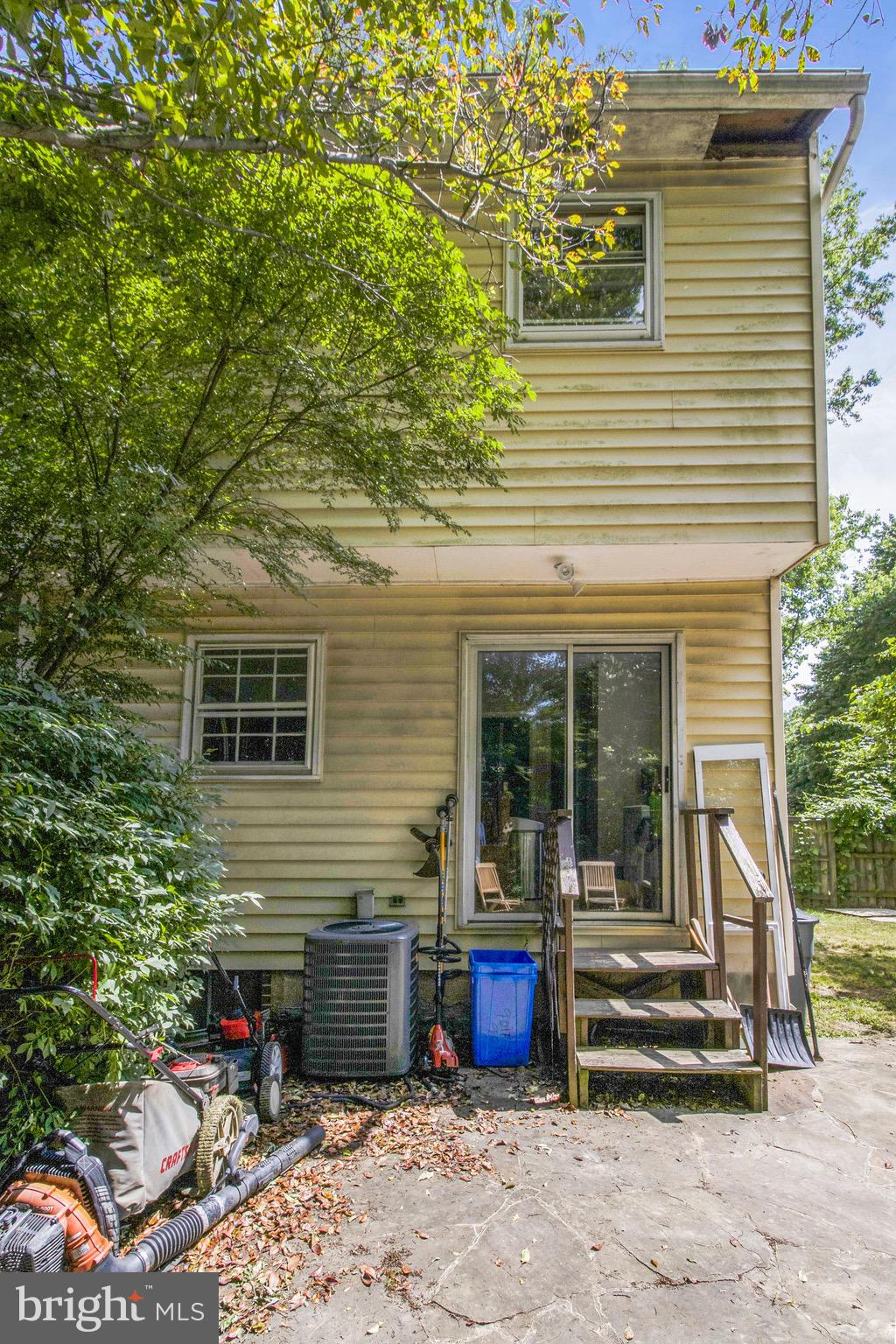 PICKWICK VILLAGE - Residential