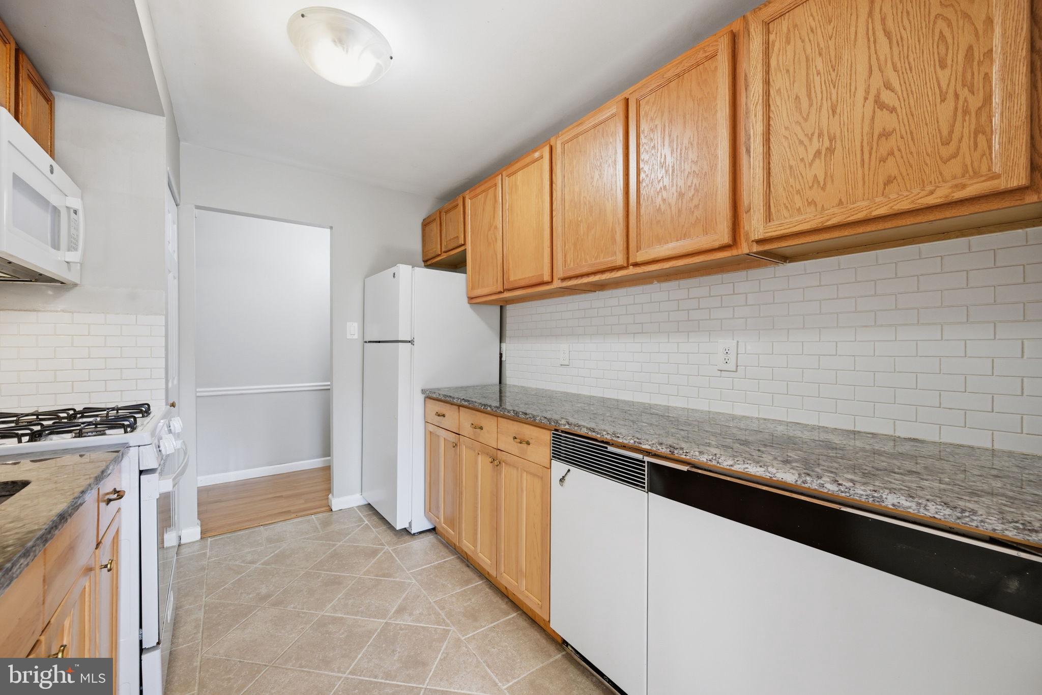 2845 WINDSOR DRIVE 103