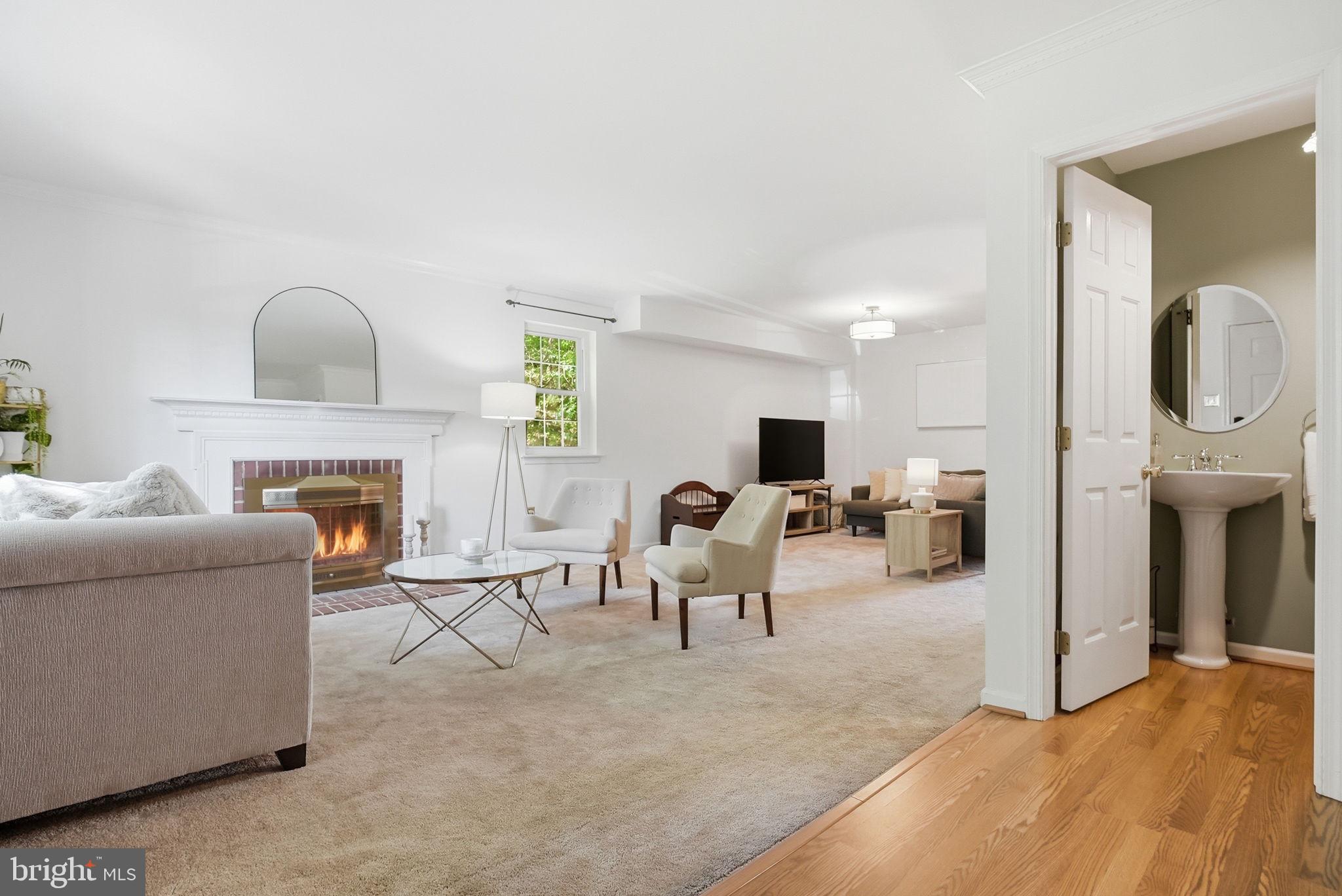 HERITAGE MANOR - Residential