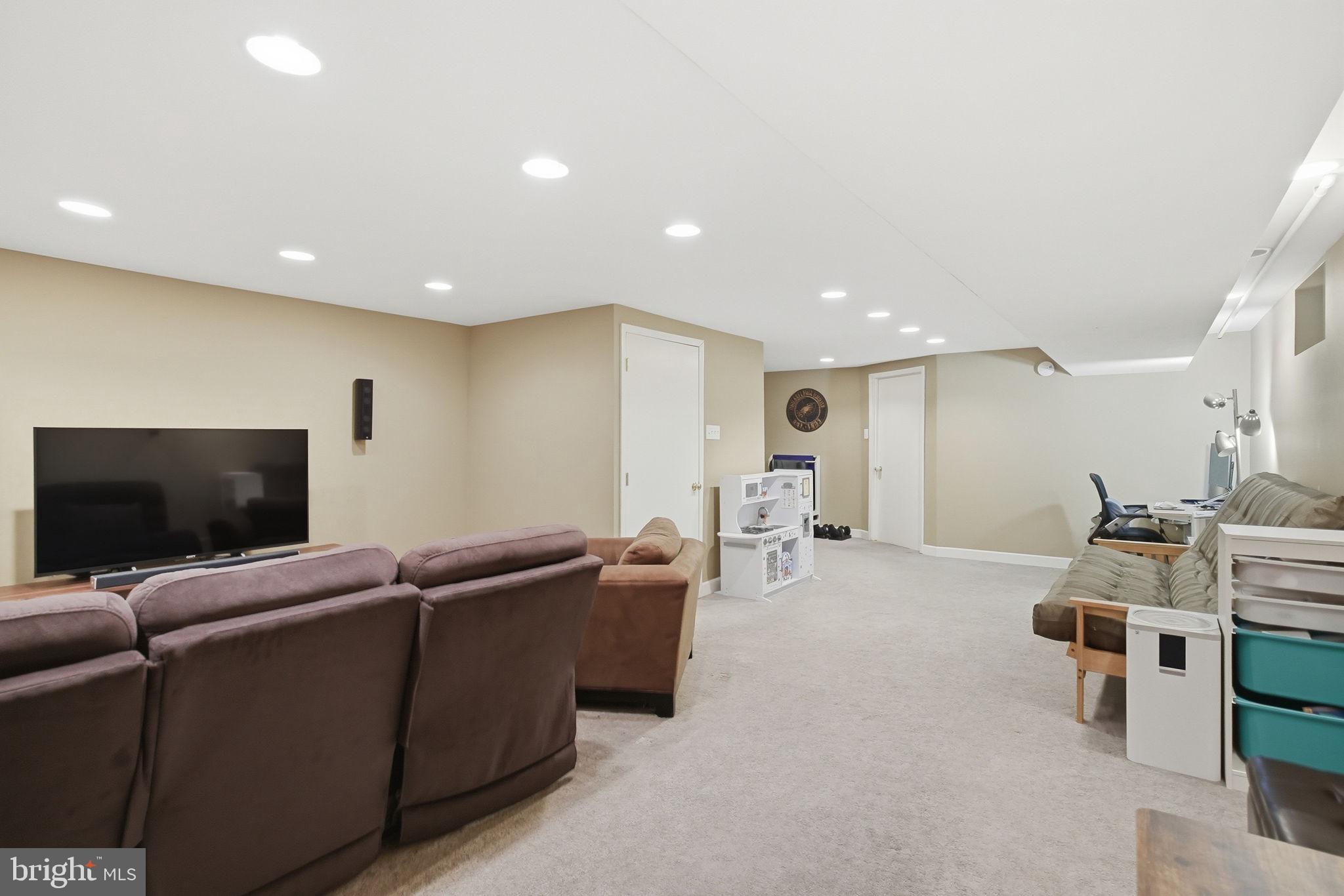 HERITAGE MANOR - Residential