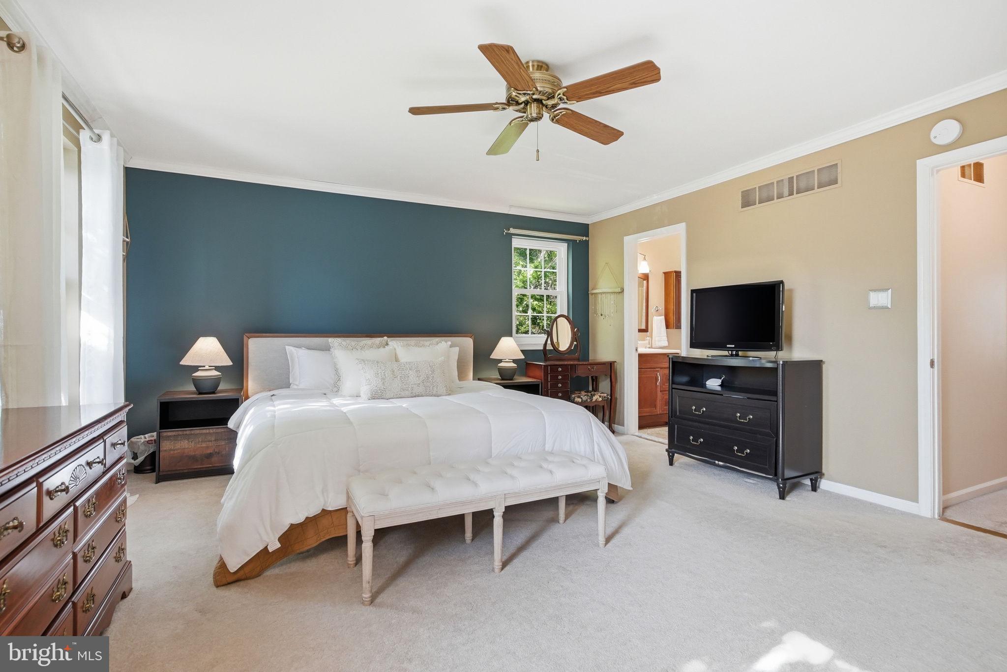 HERITAGE MANOR - Residential