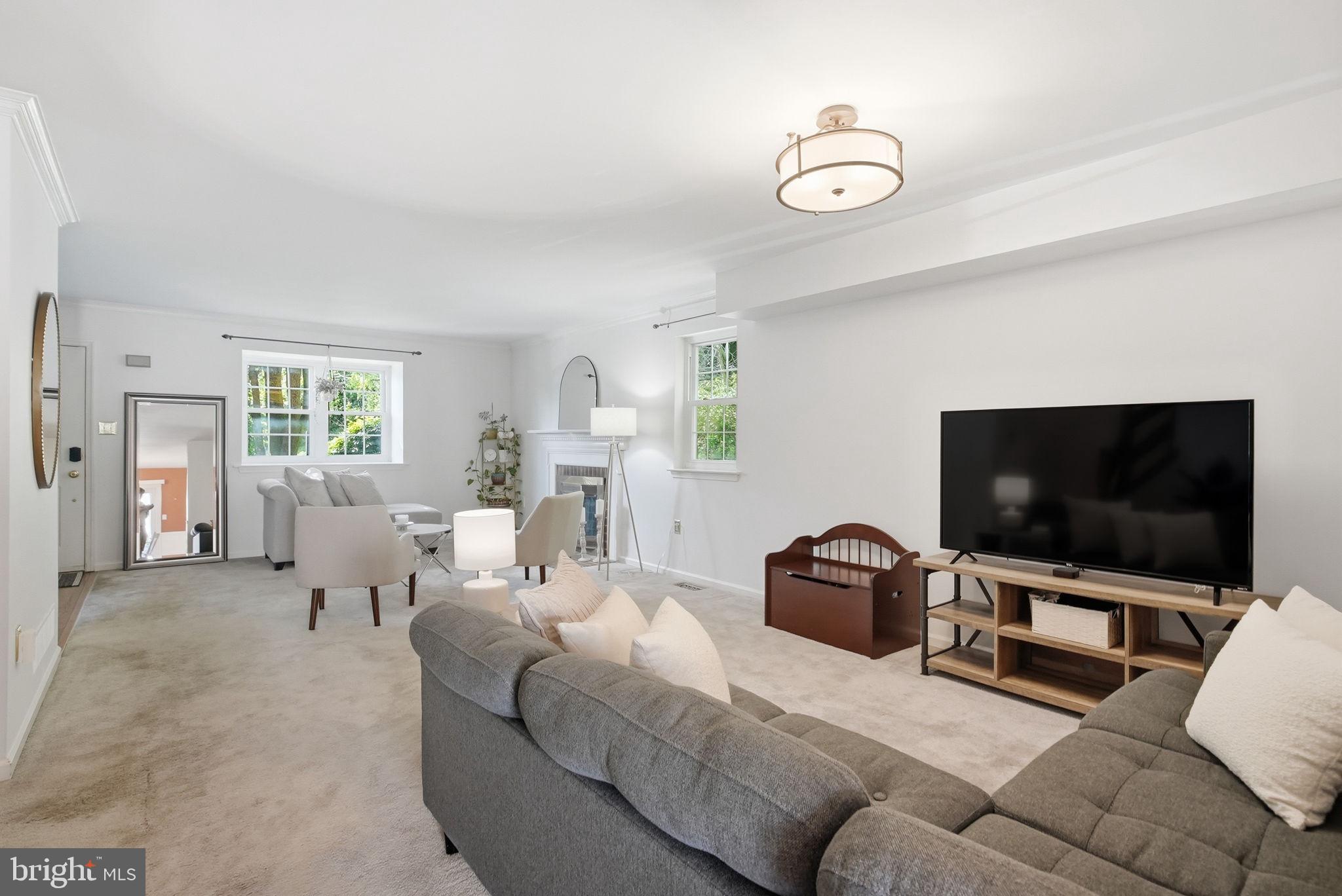 HERITAGE MANOR - Residential