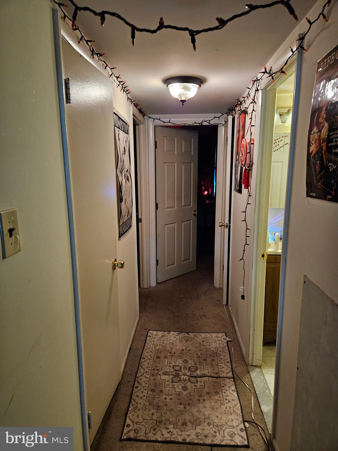 742-A PUTNAM BOULEVARD