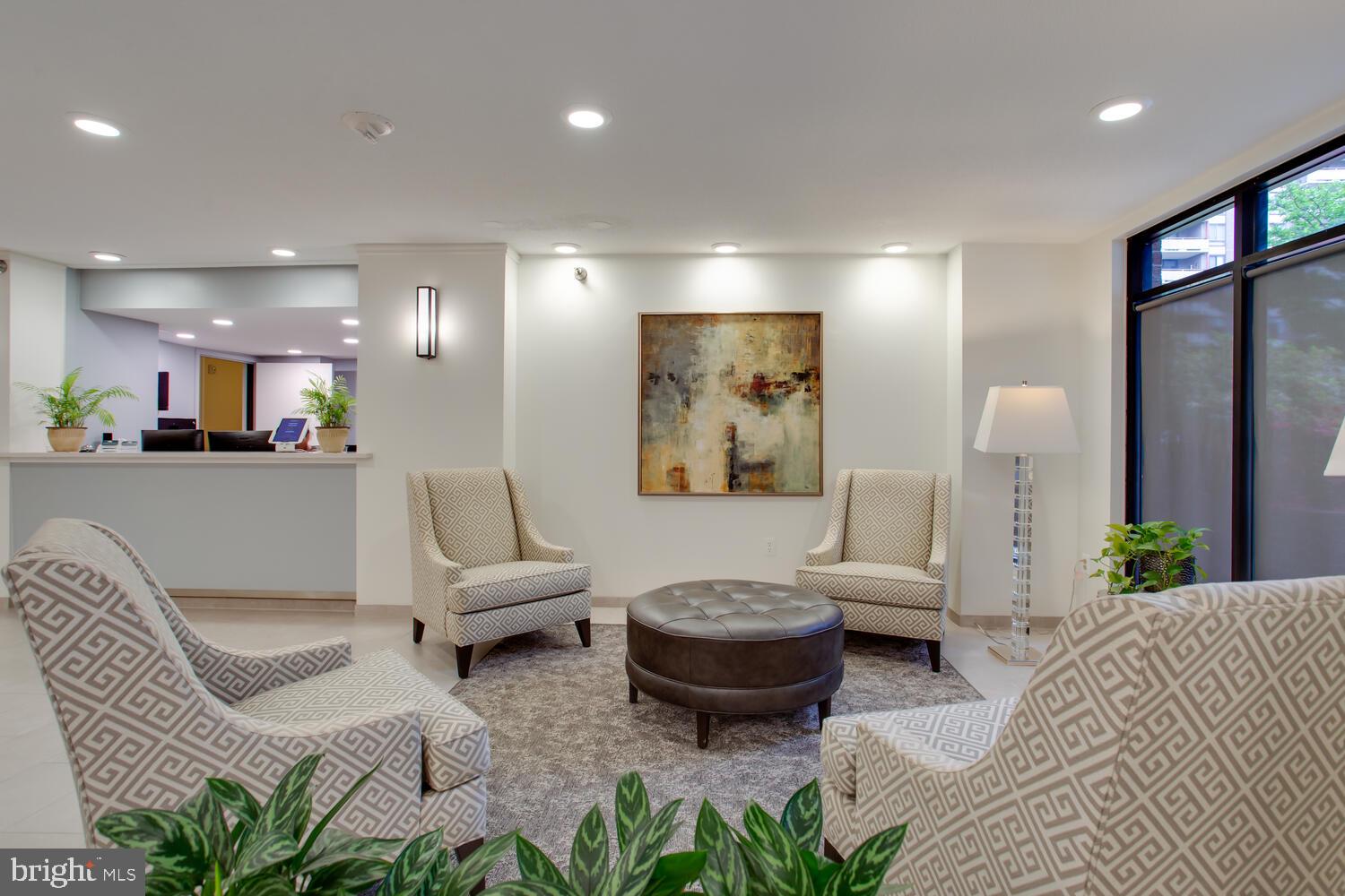 ENCORE OF MCLEAN - Residential