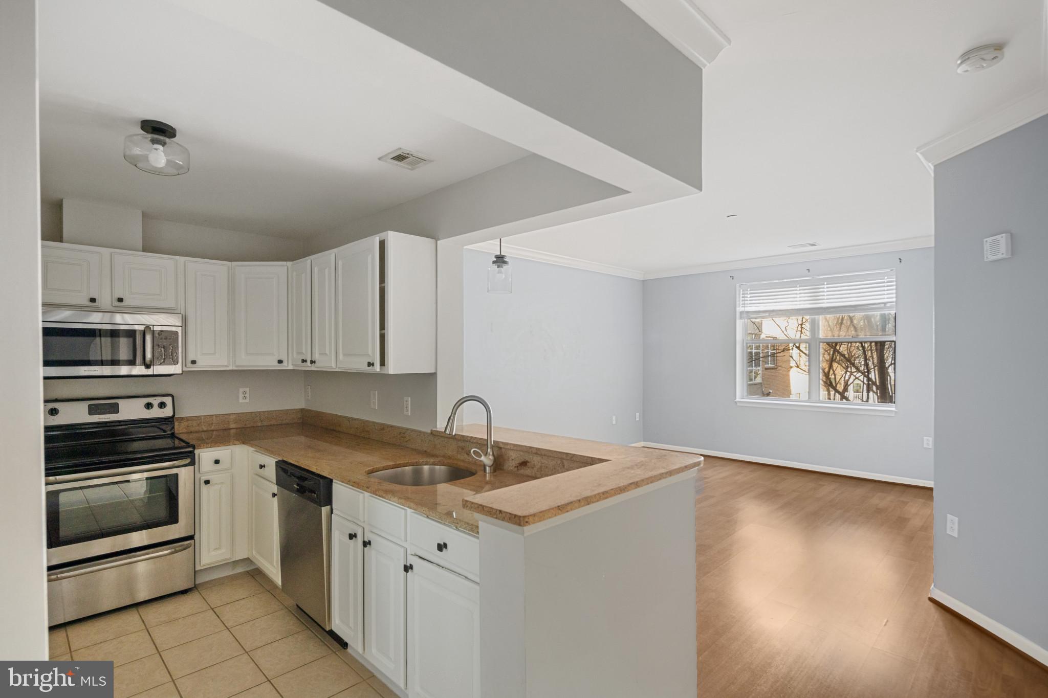 FEDERAL HILL HISTORIC DISTRICT - Residential Lease