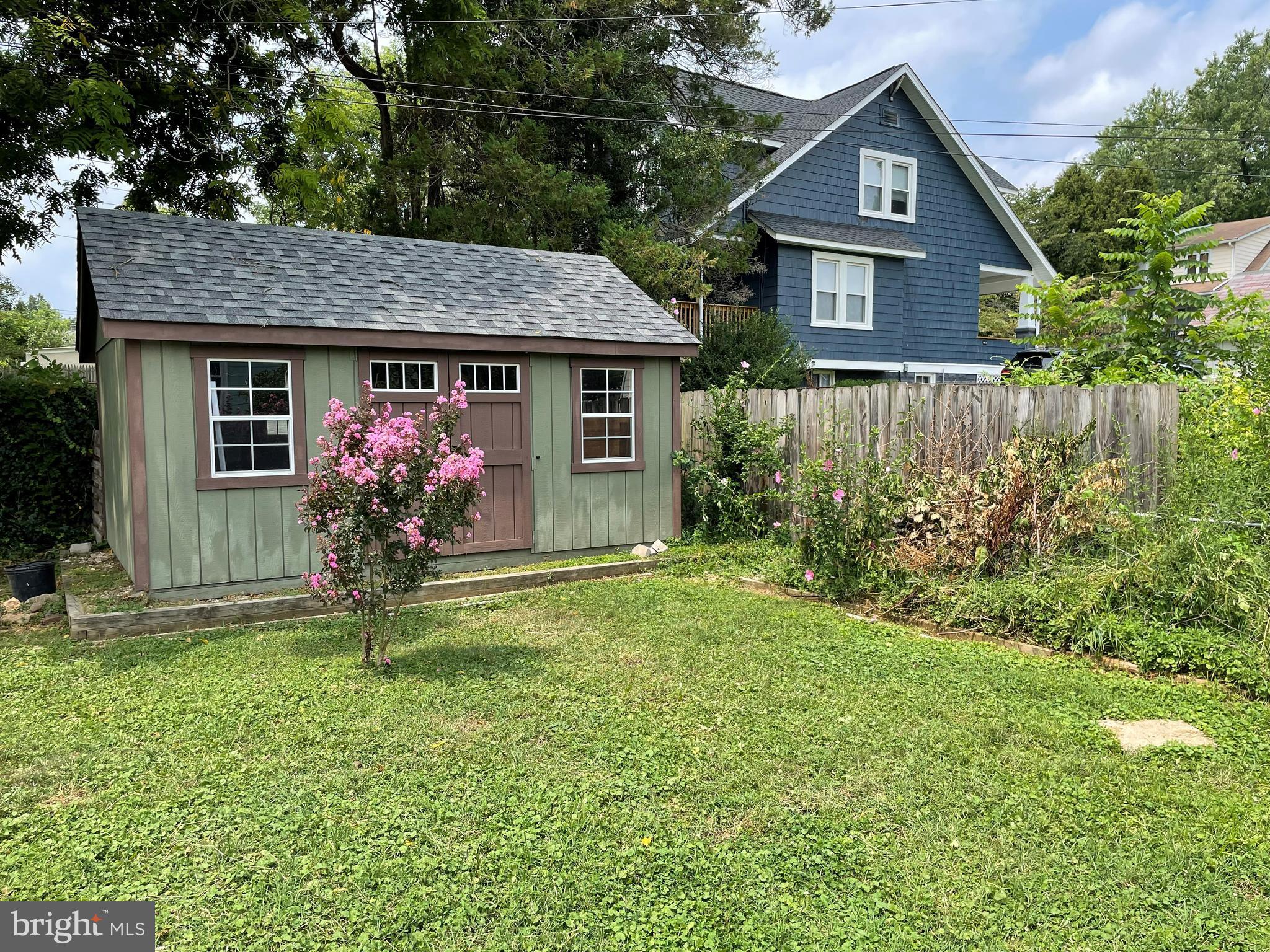 ELMWOOD - Residential