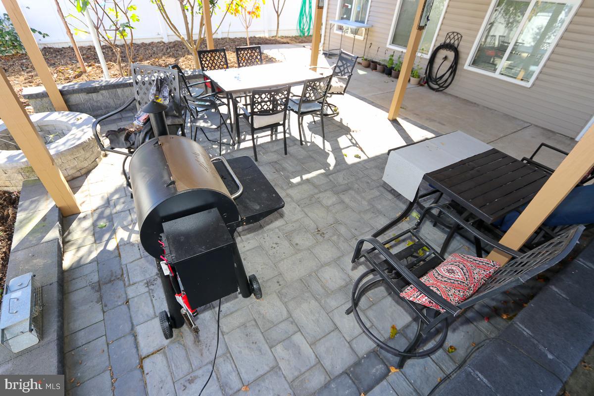 PHILADELPHIA (NORTHEAST) - Residential