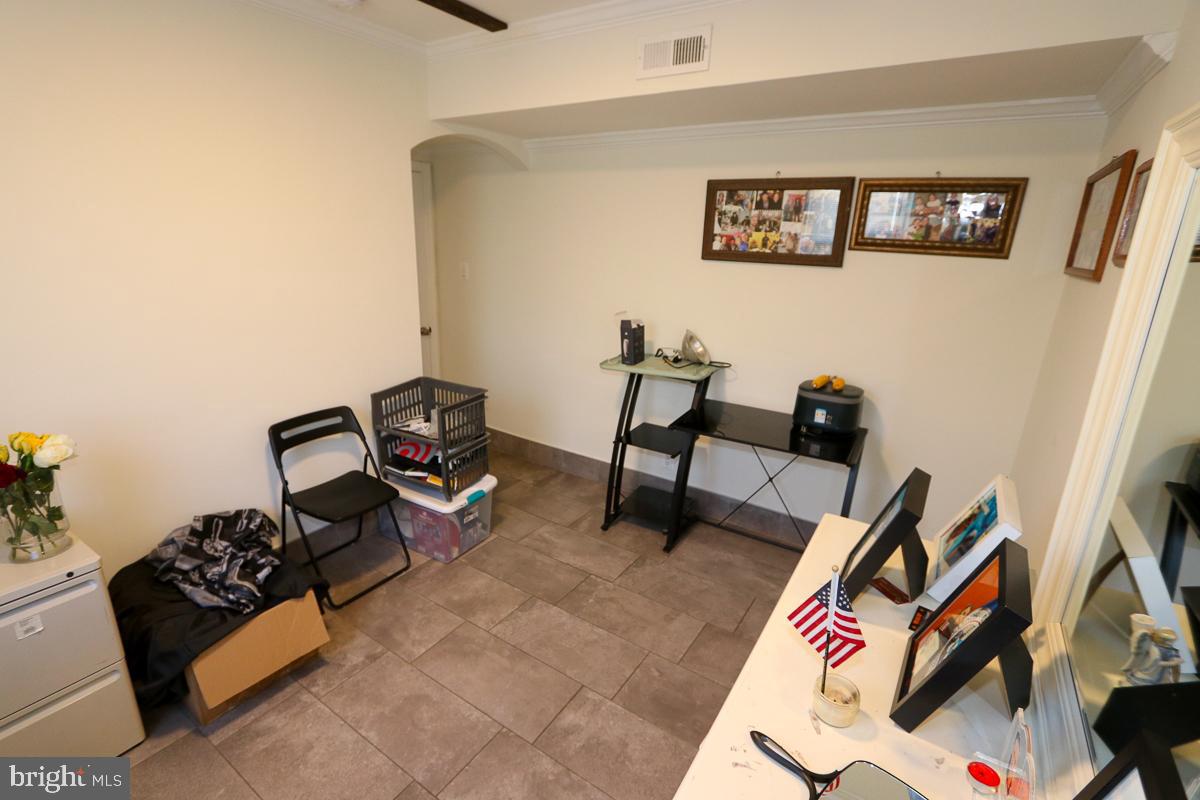 PHILADELPHIA (NORTHEAST) - Residential