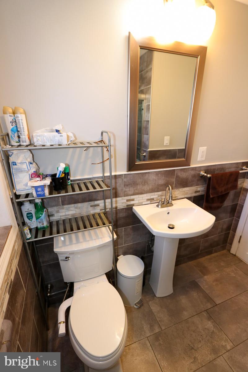 PHILADELPHIA (NORTHEAST) - Residential