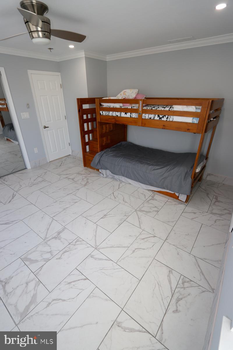 PHILADELPHIA (NORTHEAST) - Residential