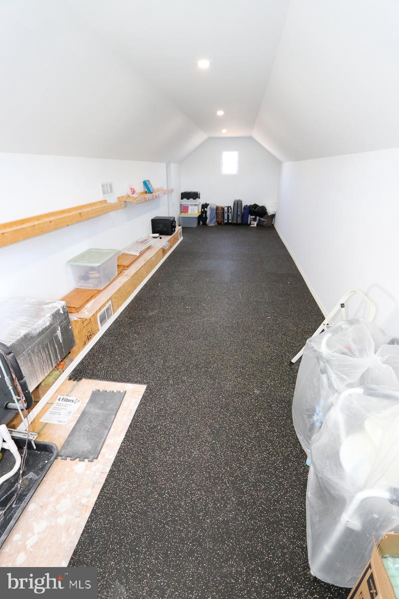 PHILADELPHIA (NORTHEAST) - Residential