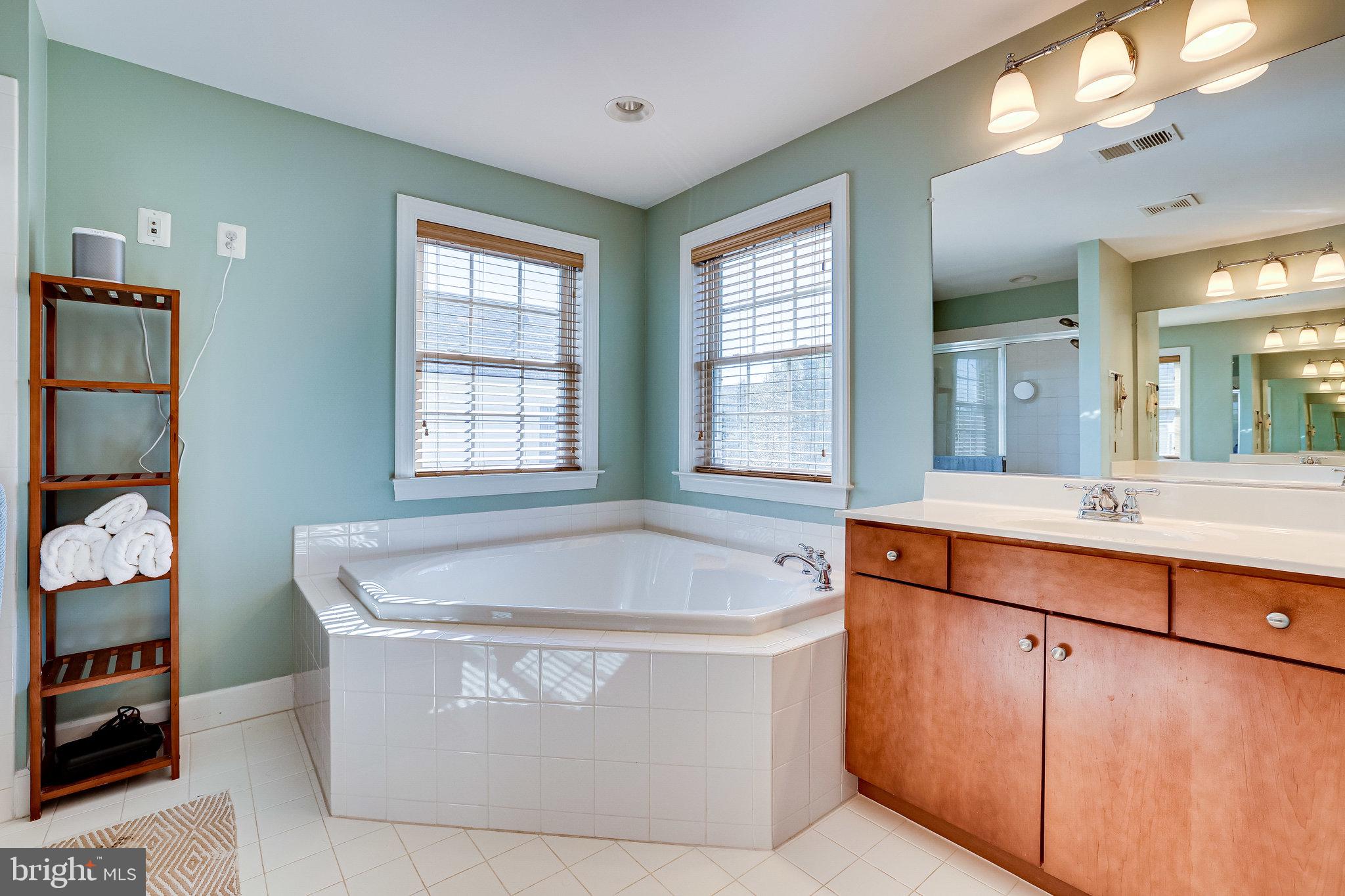 BRAMBLETON LANDBAY 2 - Residential Lease