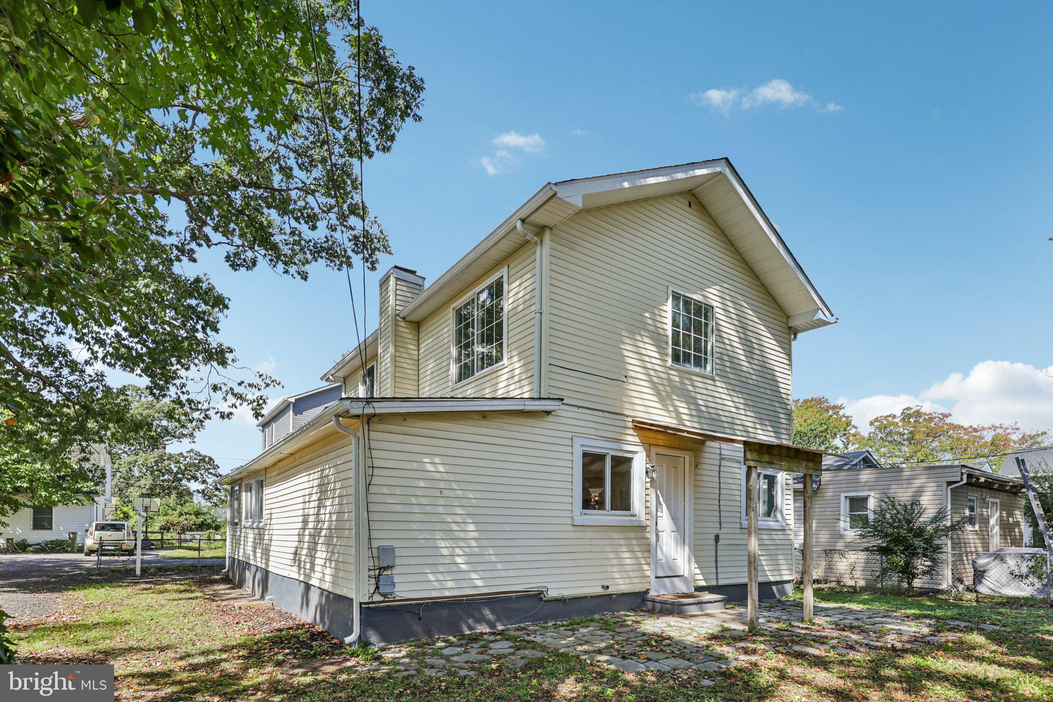 IDLEWILDE ON THE BAY - Residential